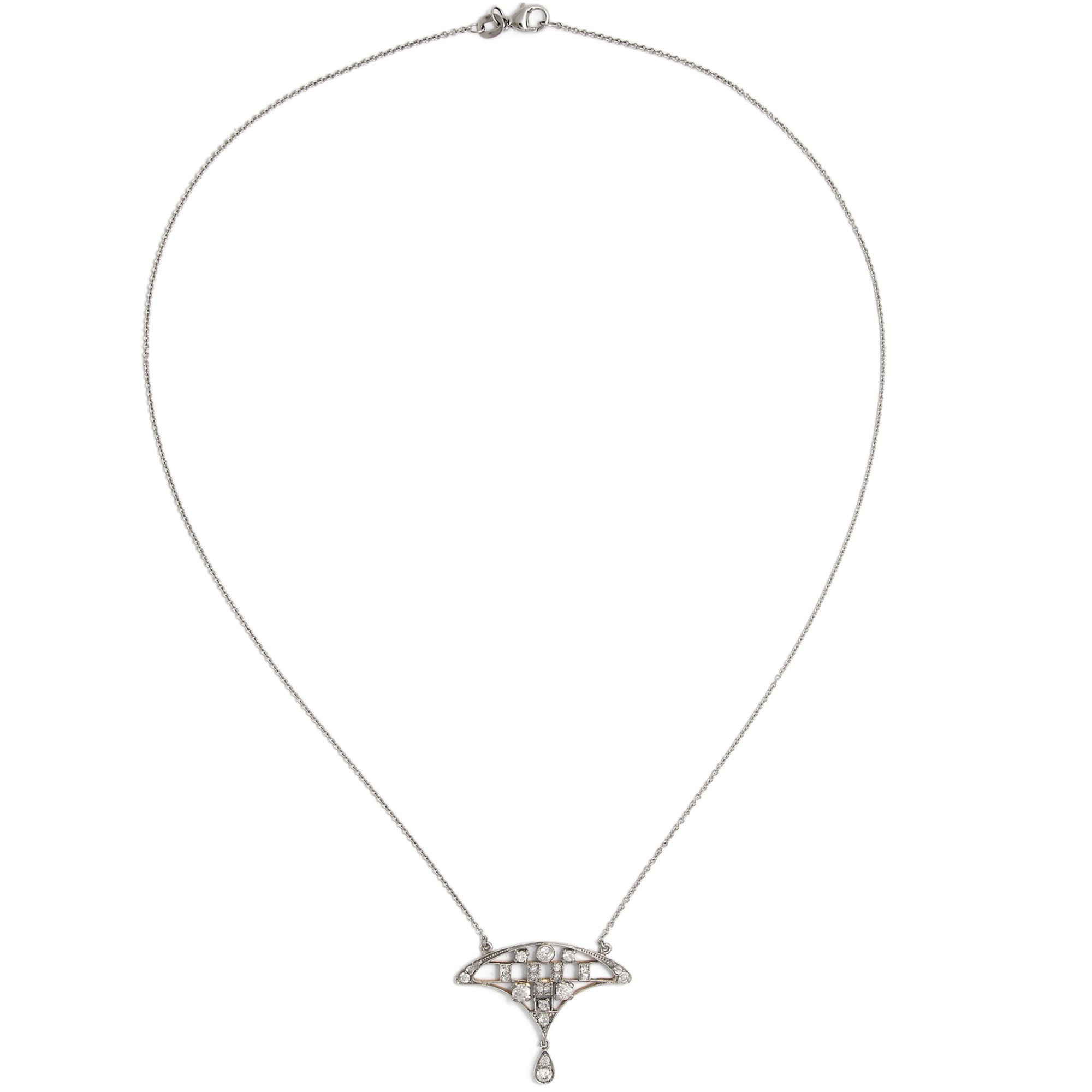 Elegantes Jugendstil-Collier mit Diamanten in Platin, um 1900 und später Elegantes Jugendstil-Collier mit Diamanten in Platin, um 1900 und später