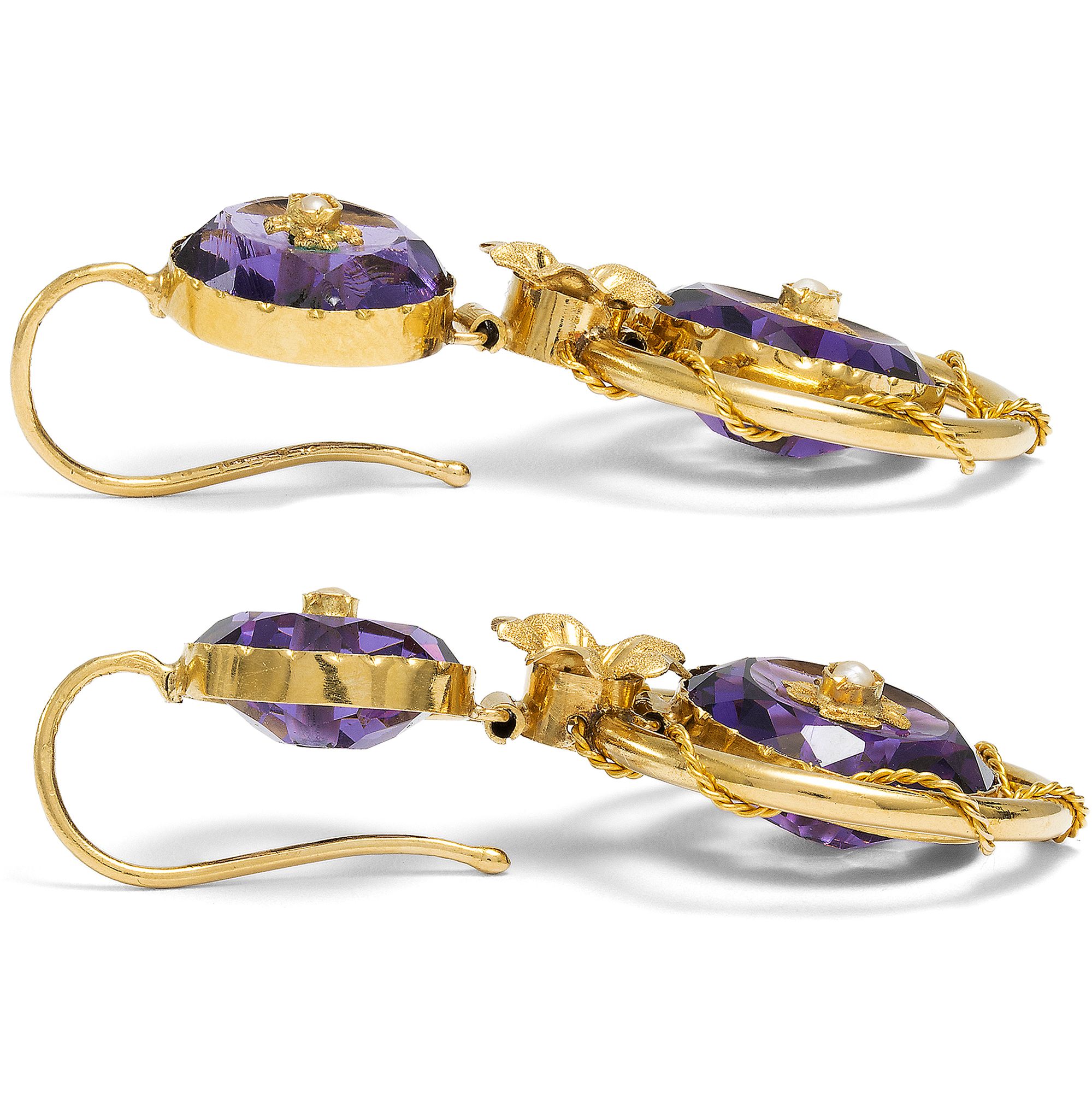 Prachtvolle Demi-Parure aus Brosche & Ohrringen mit Amethysten & Perlen, Paris um 1875 Prachtvolle Demi-Parure aus Brosche & Ohrringen mit Amethysten & Perlen, Paris um 1875