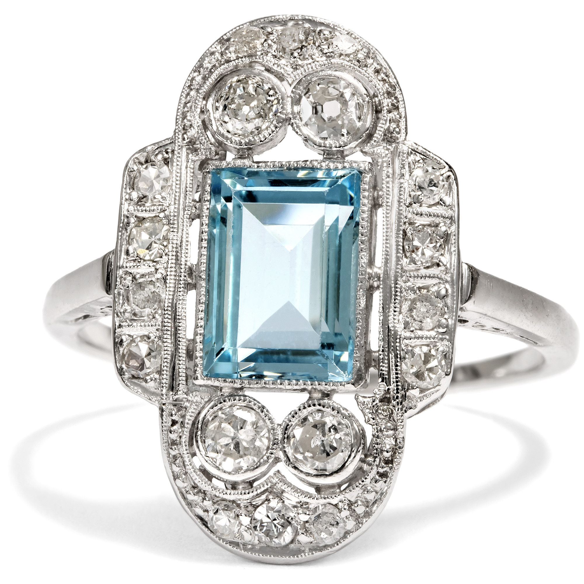 Eleganter Ring mit Aquamarin & Diamanten in Platin & Weißgold, um 1930 Eleganter Ring mit Aquamarin & Diamanten in Platin & Weißgold, um 1930