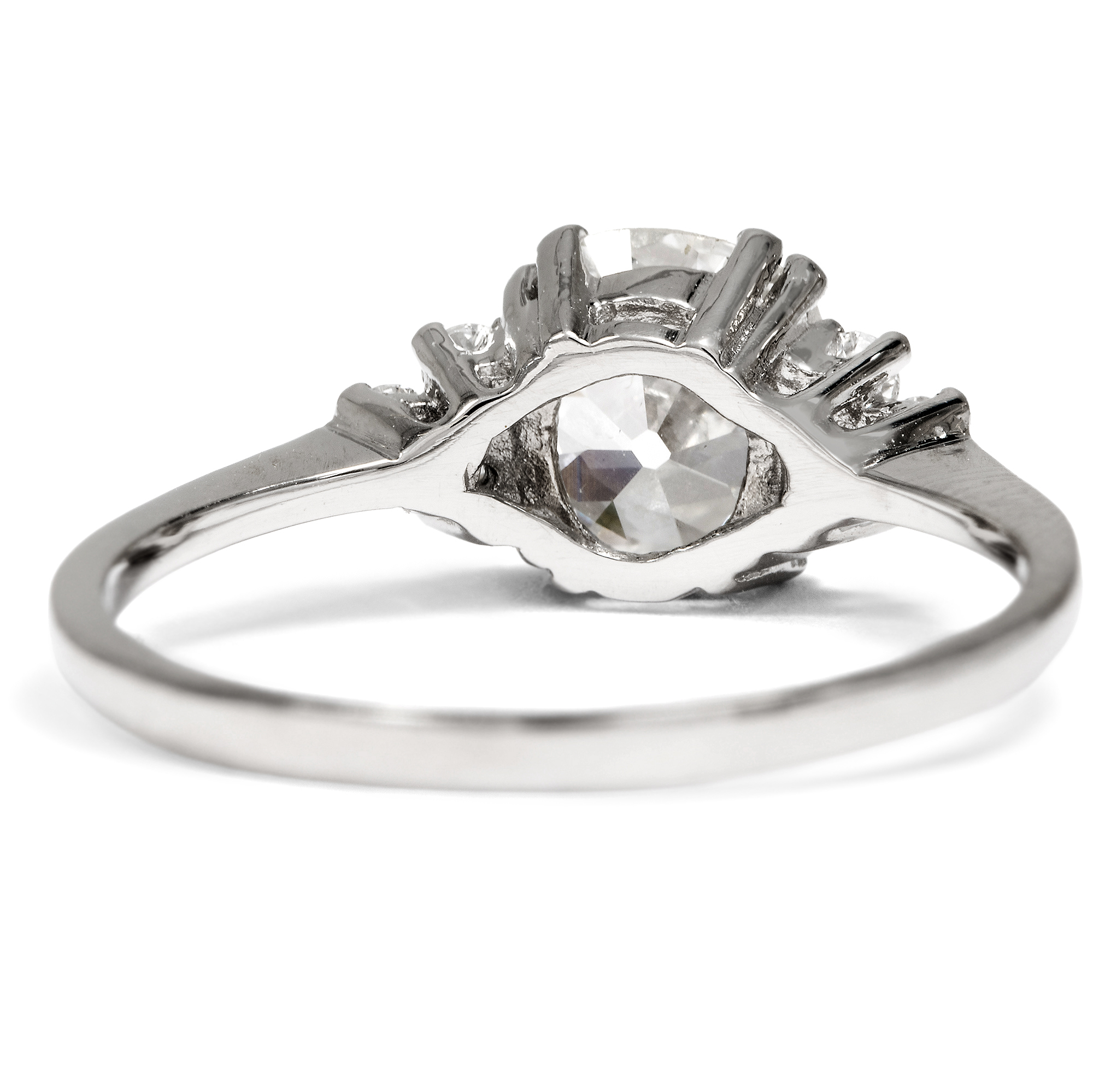 Feiner Ring mit antikem 1,03 ct „Old Mine Cut“ Diamant in Platin, aus unserer Werkstatt Feiner Ring mit antikem 1,03 ct „Old Mine Cut“ Diamant in Platin, aus unserer Werkstatt