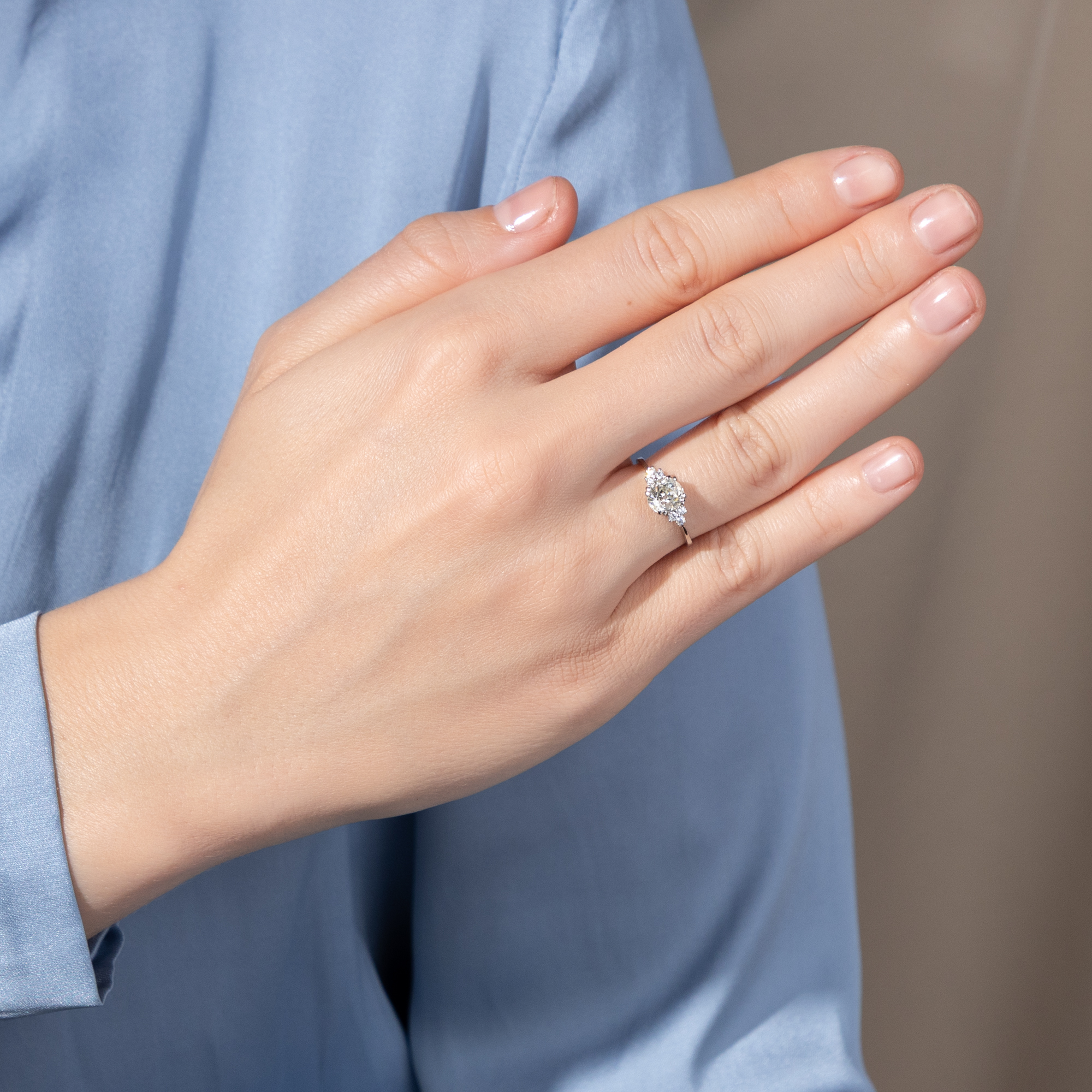 Feiner Ring mit antikem 1,03 ct „Old Mine Cut“ Diamant in Platin, aus unserer Werkstatt Feiner Ring mit antikem 1,03 ct „Old Mine Cut“ Diamant in Platin, aus unserer Werkstatt