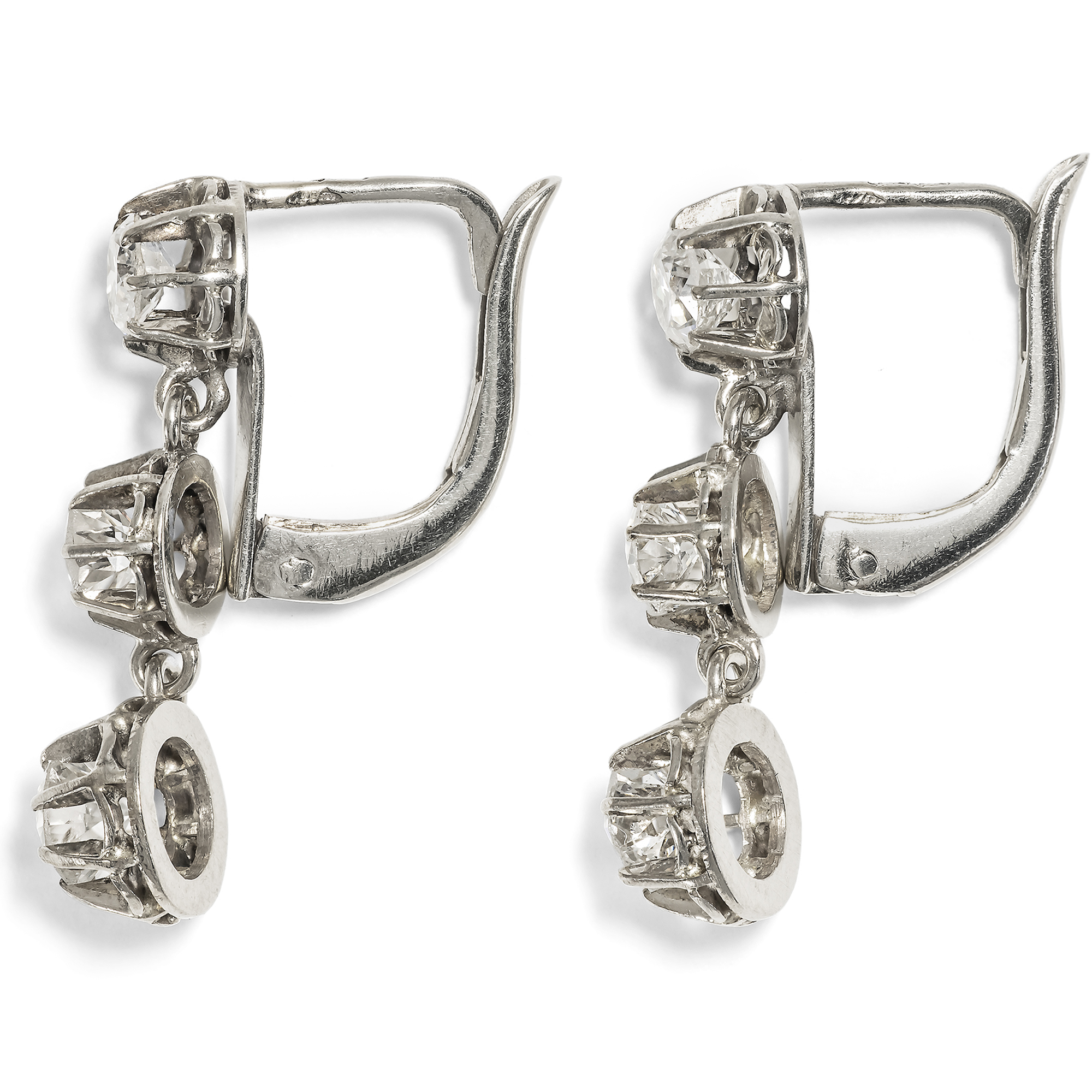 Antike Ohrringe mit 1,14 ct Diamanten im Altschliff in Weißgold, um 1920 Antike Ohrringe mit 1,14 ct Diamanten im Altschliff in Weißgold, um 1920