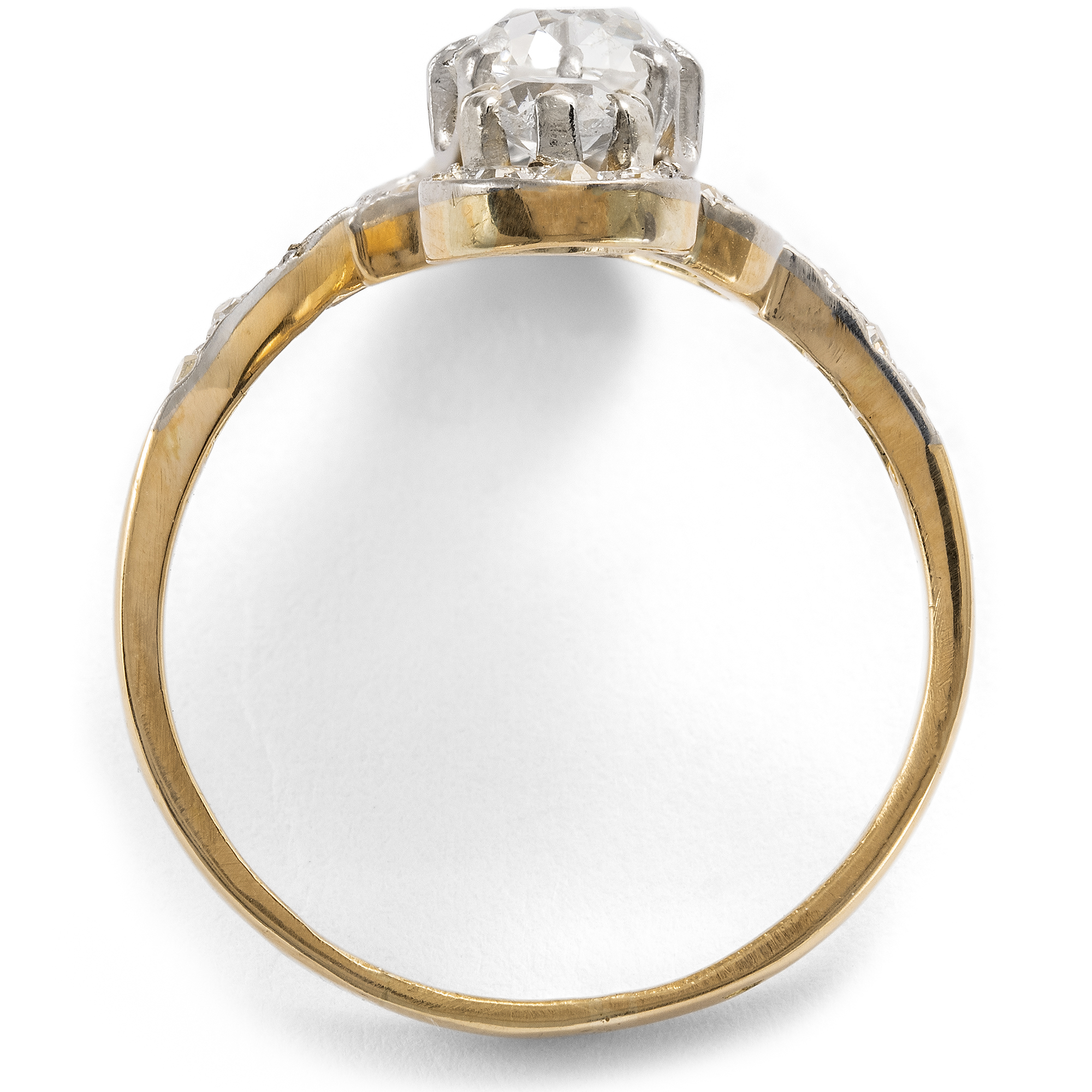 Feiner antiker Ring mit Diamanten im Altschliff in Platin auf Gold, um 1905 Feiner antiker Ring mit Diamanten im Altschliff in Platin auf Gold, um 1905