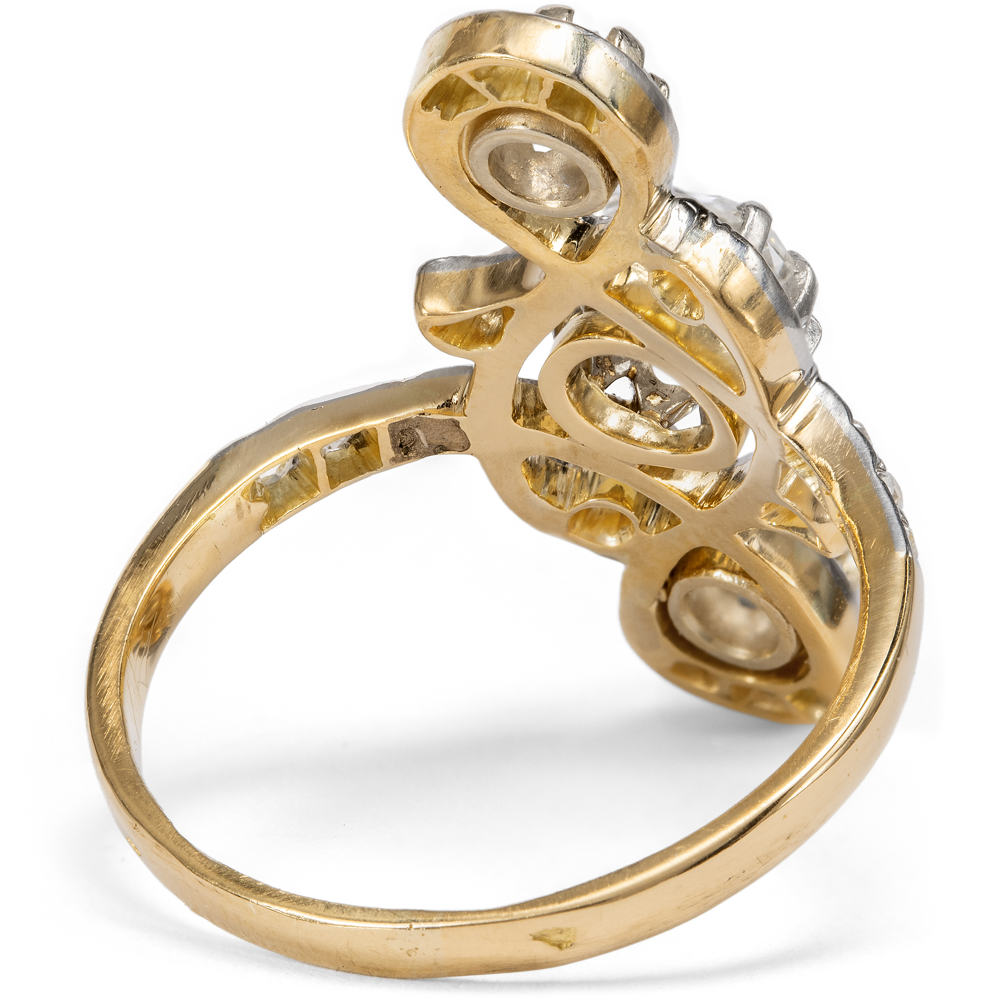 Feiner antiker Ring mit Diamanten im Altschliff in Platin auf Gold, um 1905 Feiner antiker Ring mit Diamanten im Altschliff in Platin auf Gold, um 1905