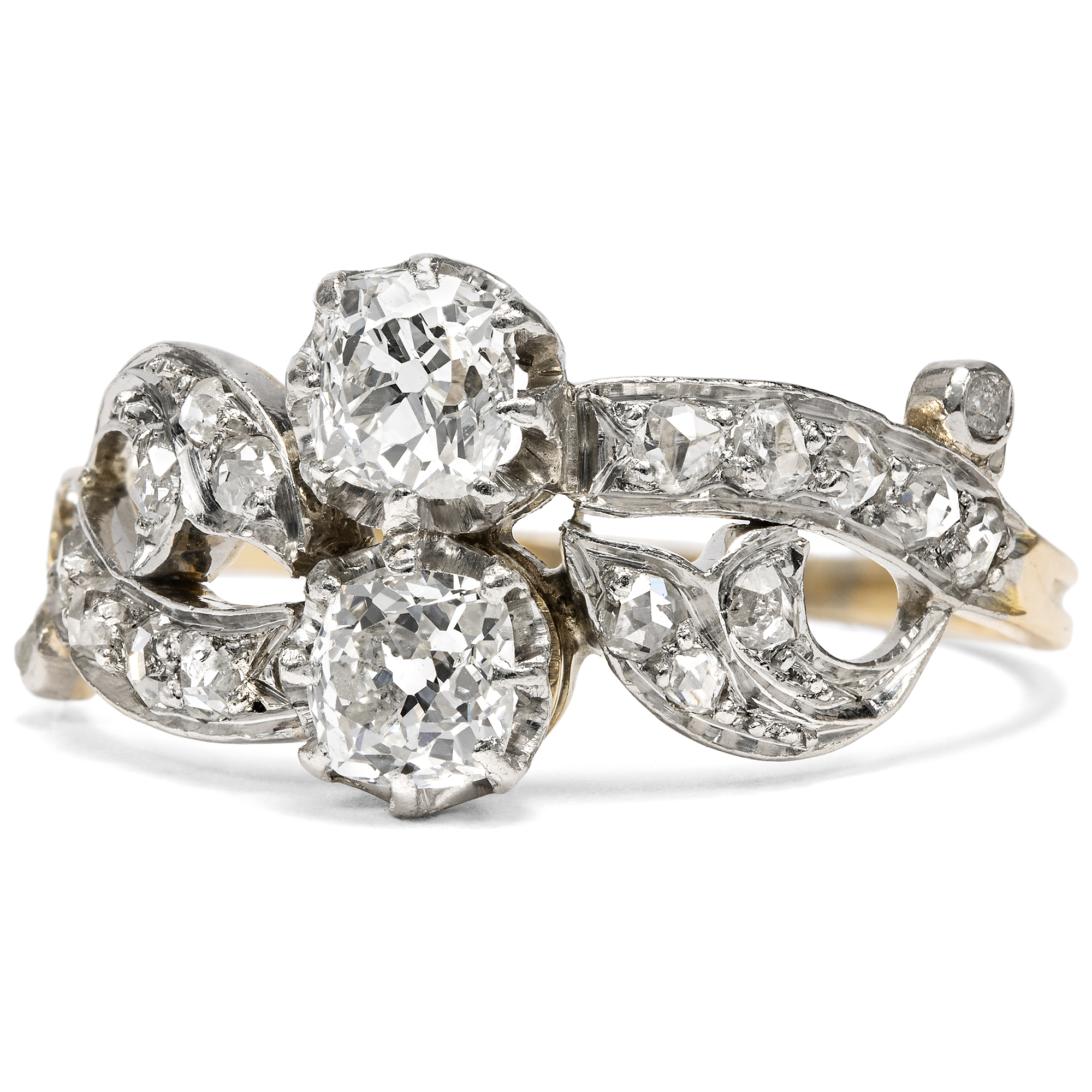 Antique "Toi-et-Moi" Ring with Antique Diamonds in Platinum and Gold, c. 1900 Antique "Toi-et-Moi" Ring with Antique Diamonds in Platinum and Gold, c. 1900