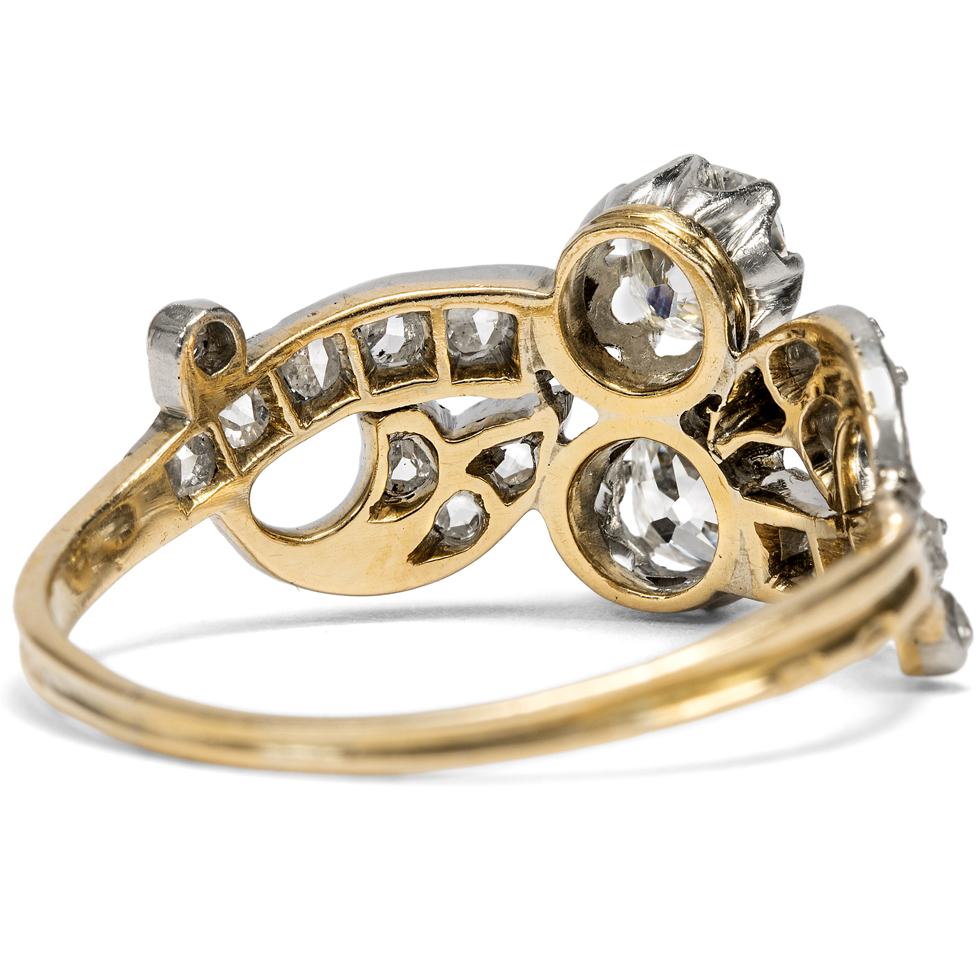 Antique "Toi-et-Moi" Ring with Antique Diamonds in Platinum and Gold, c. 1900 Antique "Toi-et-Moi" Ring with Antique Diamonds in Platinum and Gold, c. 1900