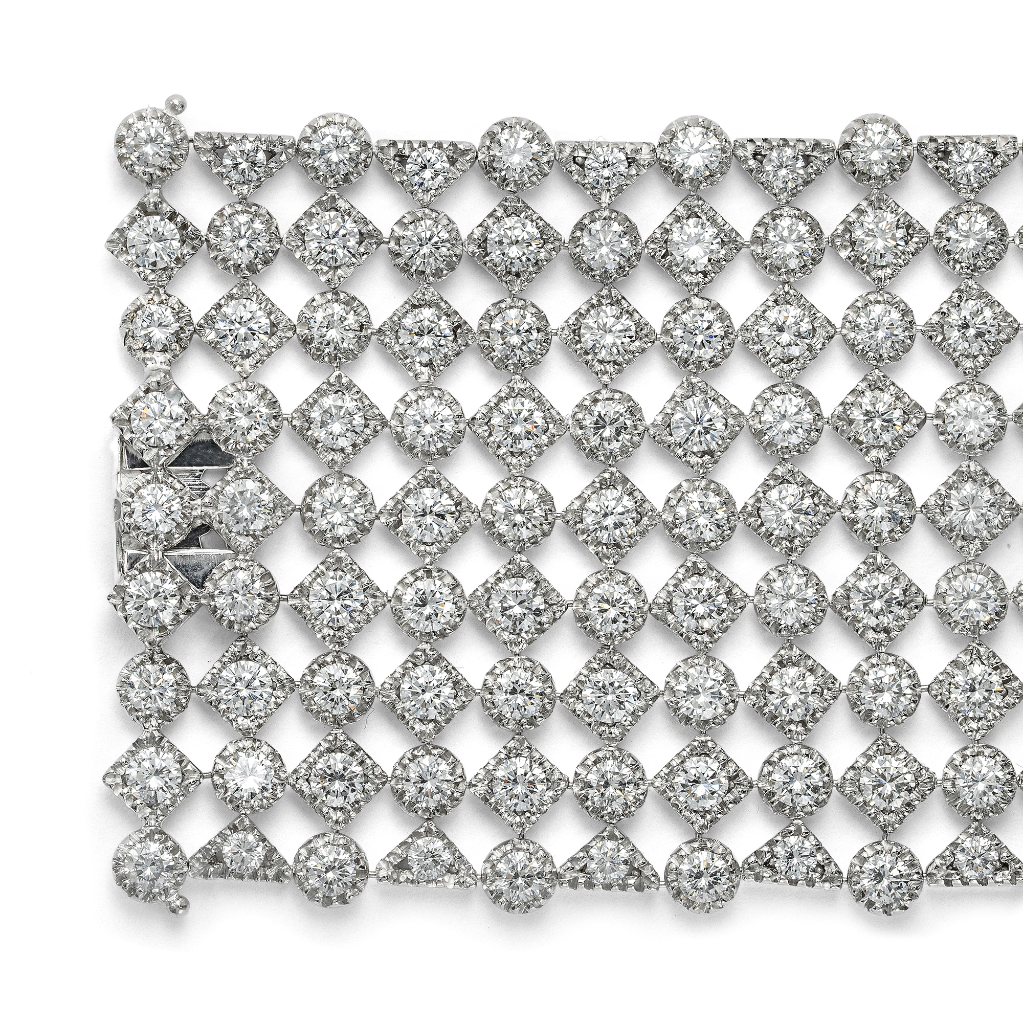 Luxuriöses Armband mit 45,00 Karat Diamanten in Weißgold, um 2000 Luxuriöses Armband mit 45,00 Karat Diamanten in Weißgold, um 2000
