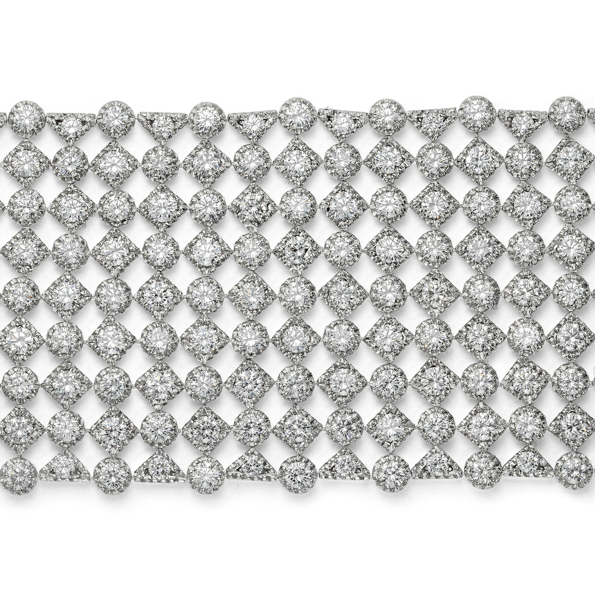 Luxuriöses Armband mit 45,00 Karat Diamanten in Weißgold, um 2000 Luxuriöses Armband mit 45,00 Karat Diamanten in Weißgold, um 2000