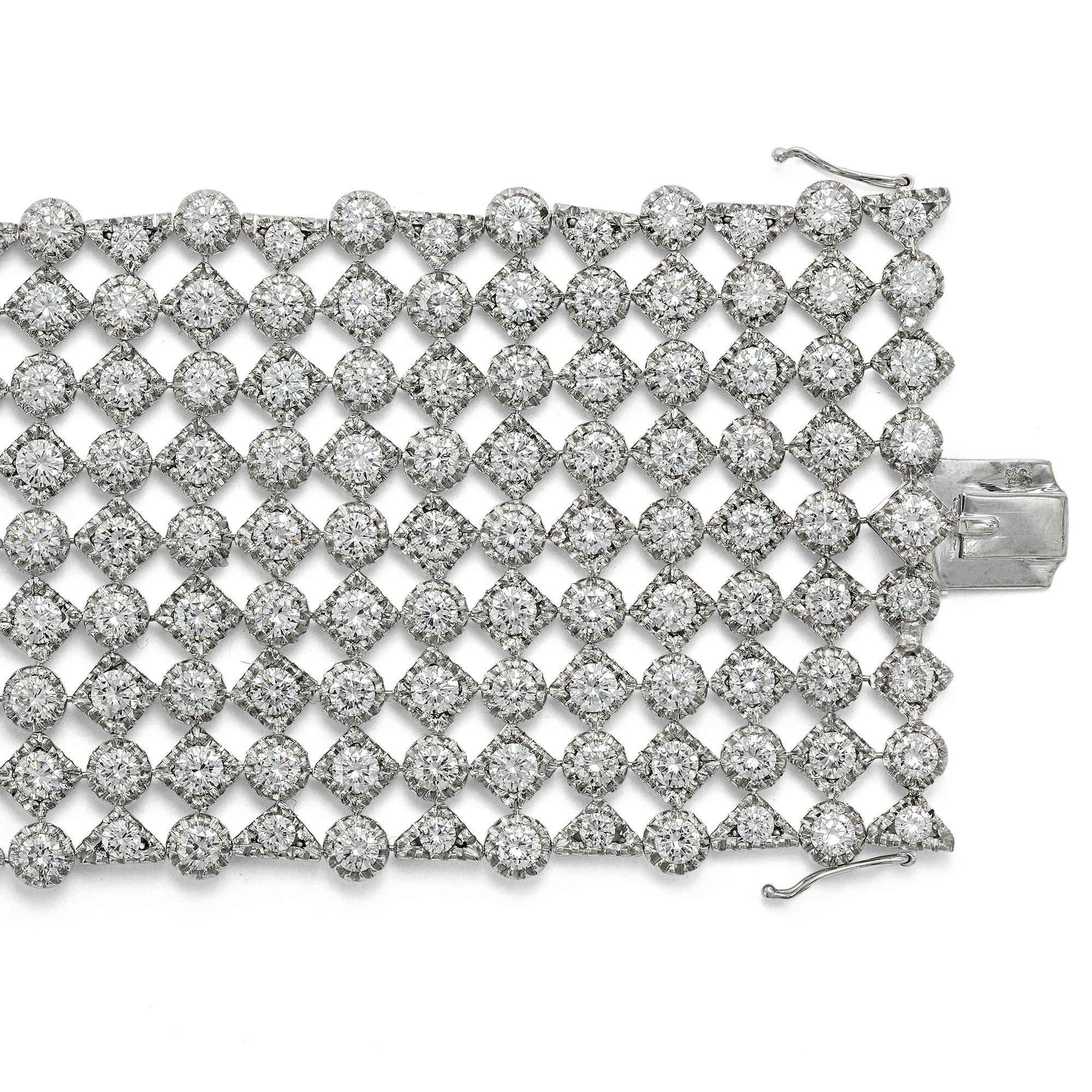 Luxuriöses Armband mit 45,00 Karat Diamanten in Weißgold, um 2000 Luxuriöses Armband mit 45,00 Karat Diamanten in Weißgold, um 2000