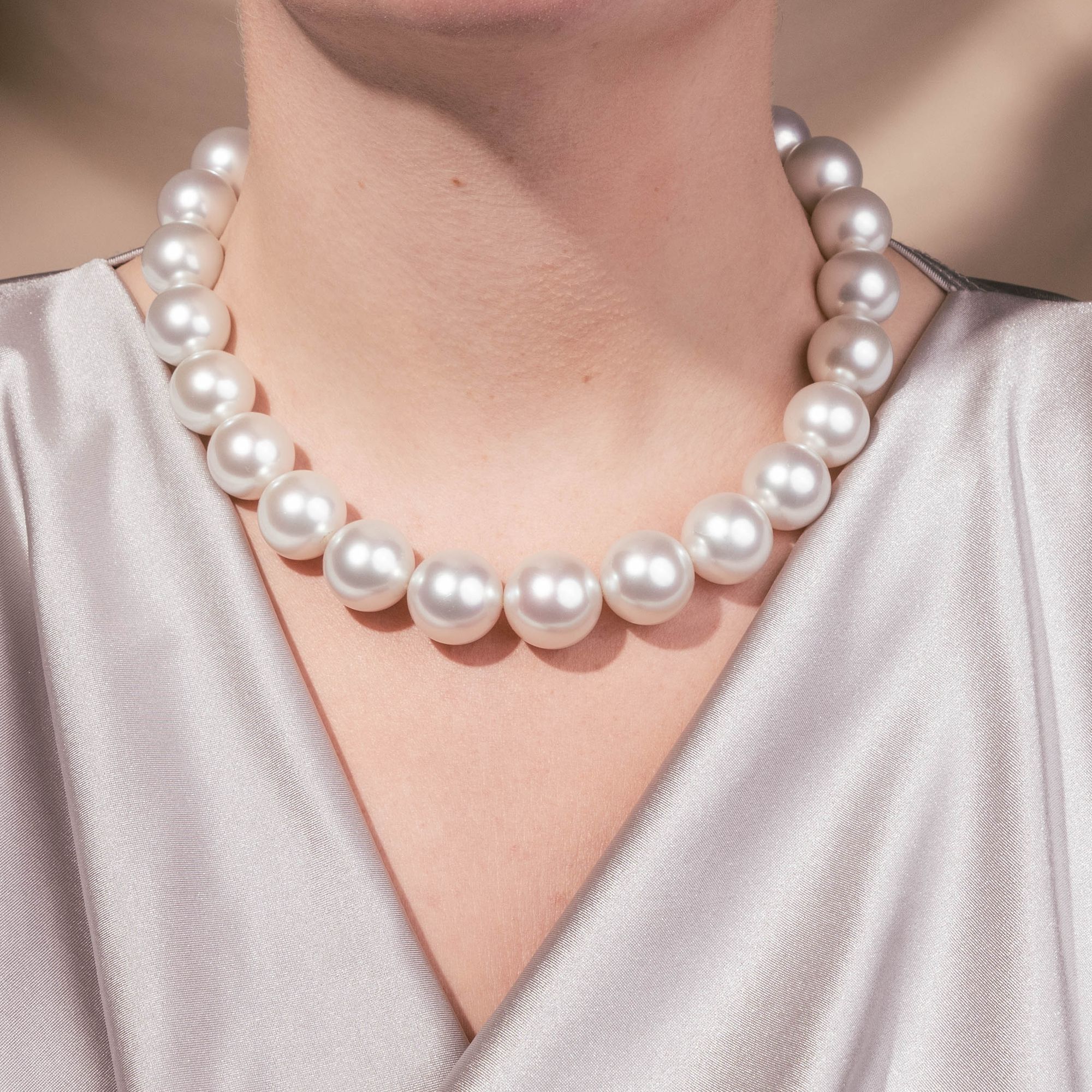 Exzeptionelles „Collier Princesse“ aus Südseeperlen von Günther Krauss, Stuttgart, um 2000 Exzeptionelles „Collier Princesse“ aus Südseeperlen von Günther Krauss, Stuttgart, um 2000