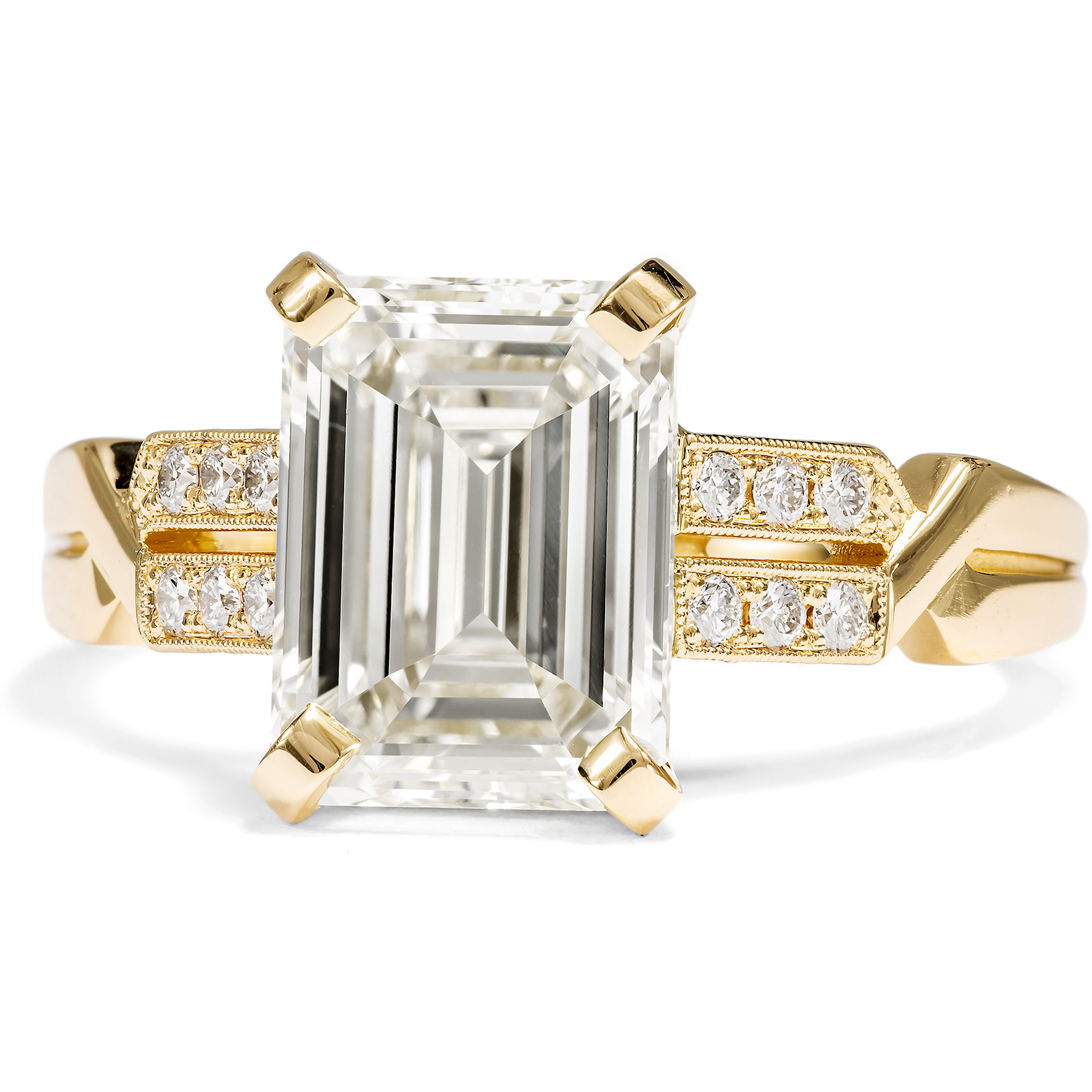 Kostbarer Ring mit 3,01 ct Emerald Cut Diamant in Gelbgold, aus unserer Werkstatt Kostbarer Ring mit 3,01 ct Emerald Cut Diamant in Gelbgold, aus unserer Werkstatt