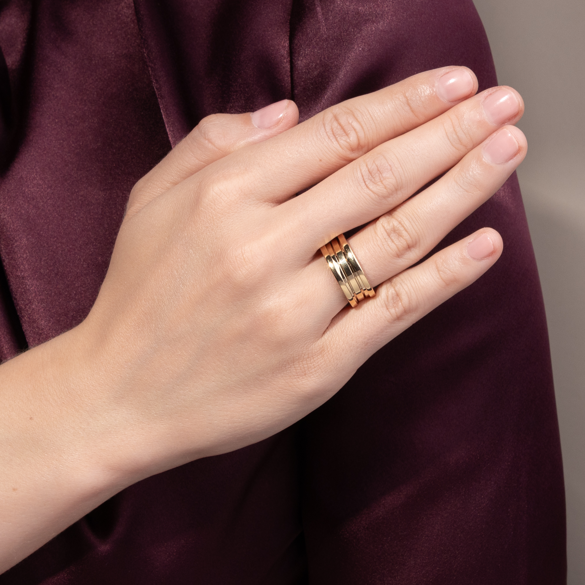 Mittelbreiter vintage Ring von BVLGARI aus Gelbgold, RW 57, um 2010 Mittelbreiter vintage Ring von BVLGARI aus Gelbgold, RW 57, um 2010