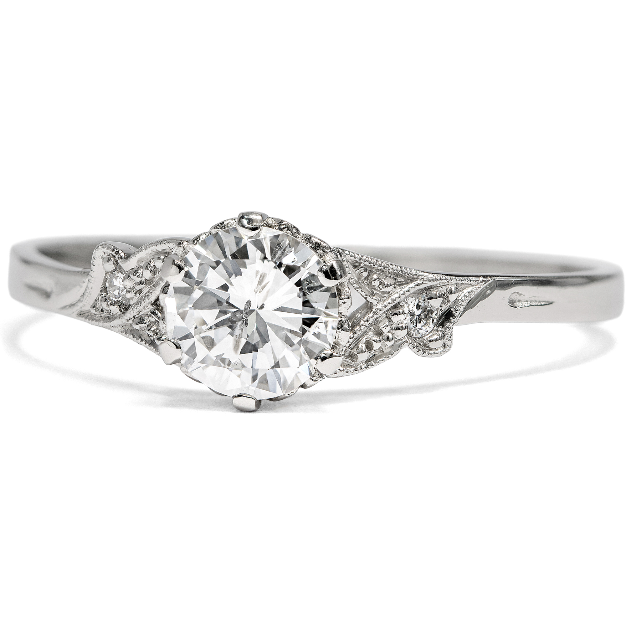 Zarter Ring mit vintage Brillant (0,64 ct, H) in Platin, aus unserer Werkstatt Zarter Ring mit vintage Brillant (0,64 ct, H) in Platin, aus unserer Werkstatt