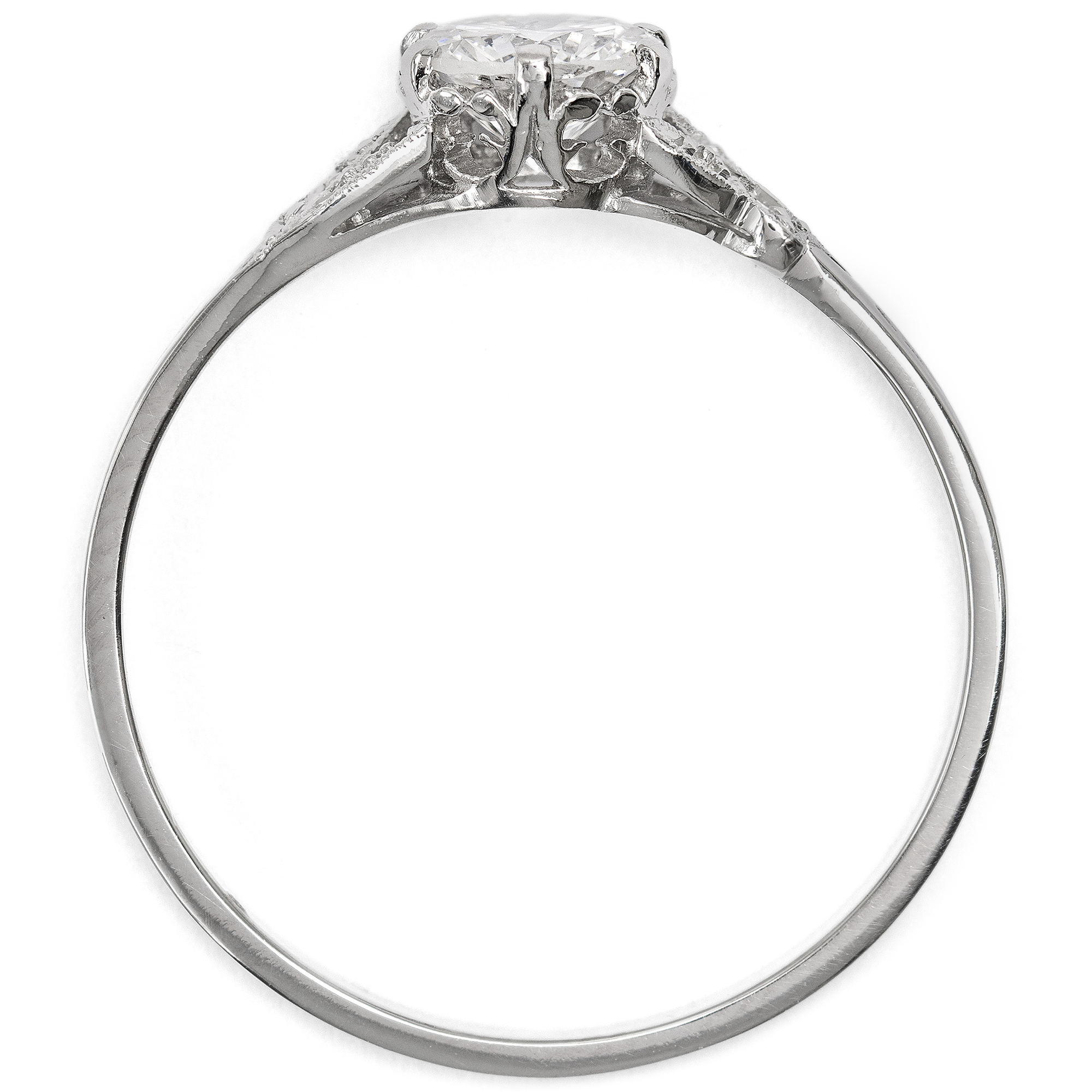 Zarter Ring mit vintage Brillant (0,64 ct, H) in Platin, aus unserer Werkstatt Zarter Ring mit vintage Brillant (0,64 ct, H) in Platin, aus unserer Werkstatt