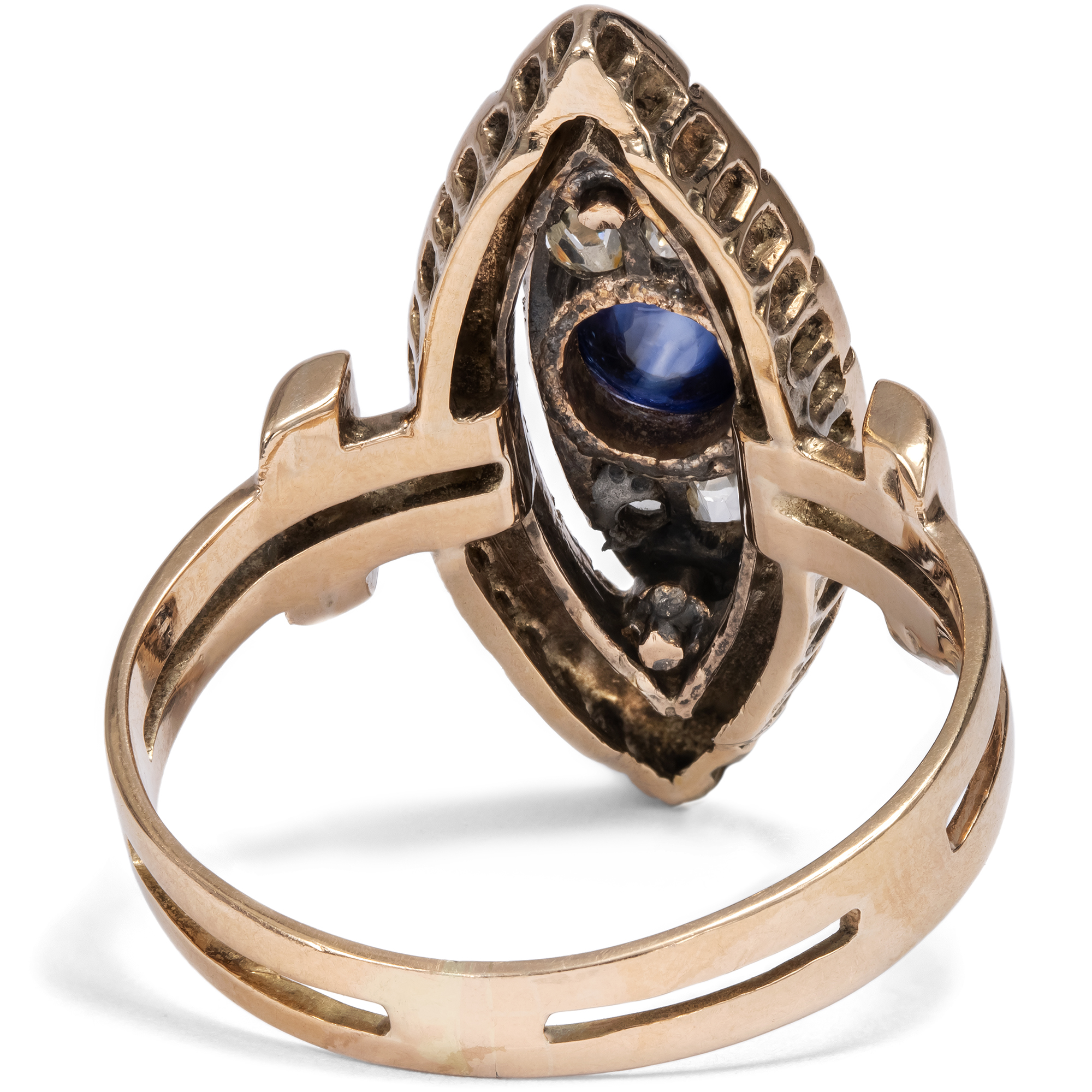 Antiker Marquise-Ring mit Saphir und Diamanten in Rotgold, um 1890 & später Antiker Marquise-Ring mit Saphir und Diamanten in Rotgold, um 1890 & später