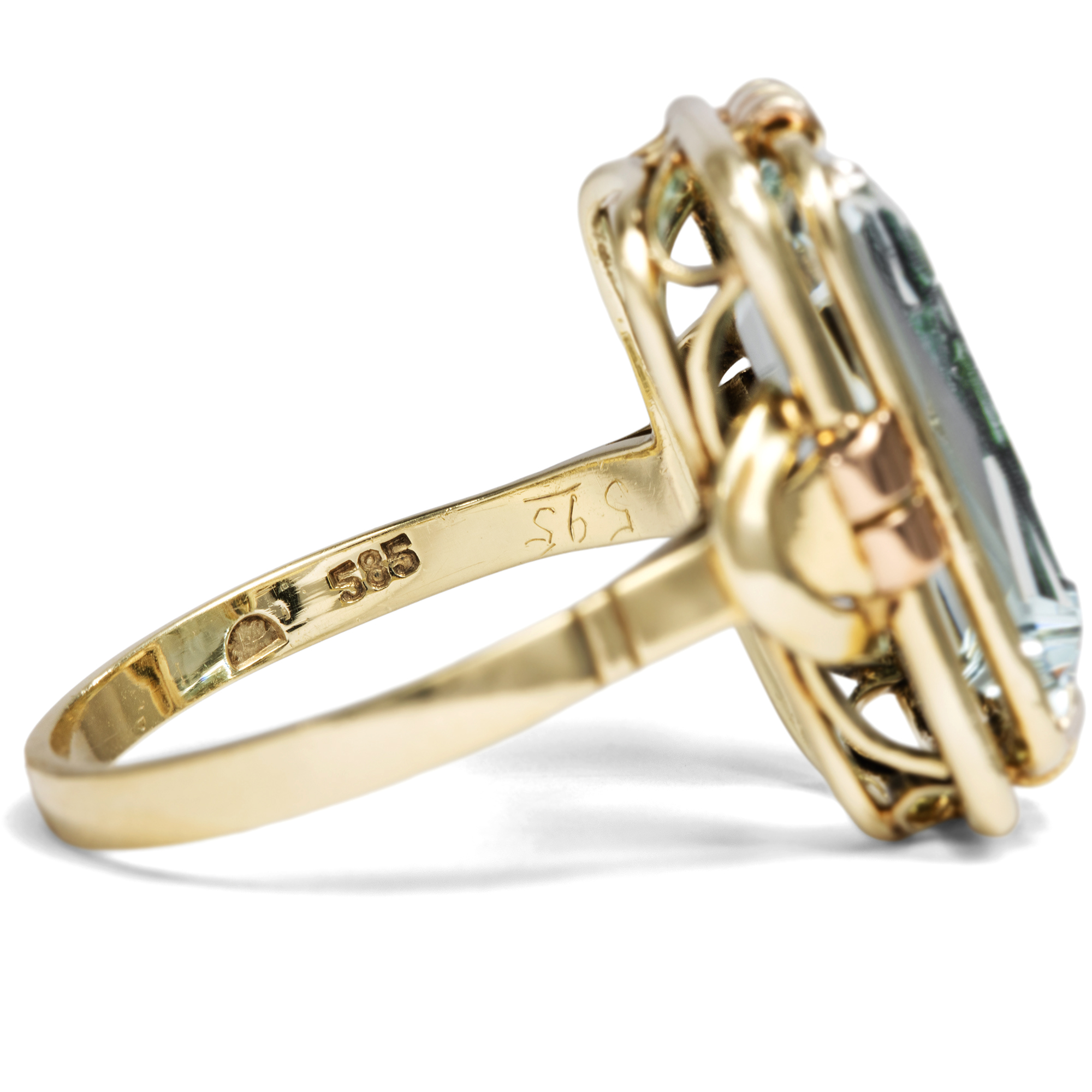 Ausdrucksstarker Ring des Art Déco Ring Aquamarin in mehrfarbigem Gold, um 1940 Ausdrucksstarker Ring des Art Déco Ring Aquamarin in mehrfarbigem Gold, um 1940