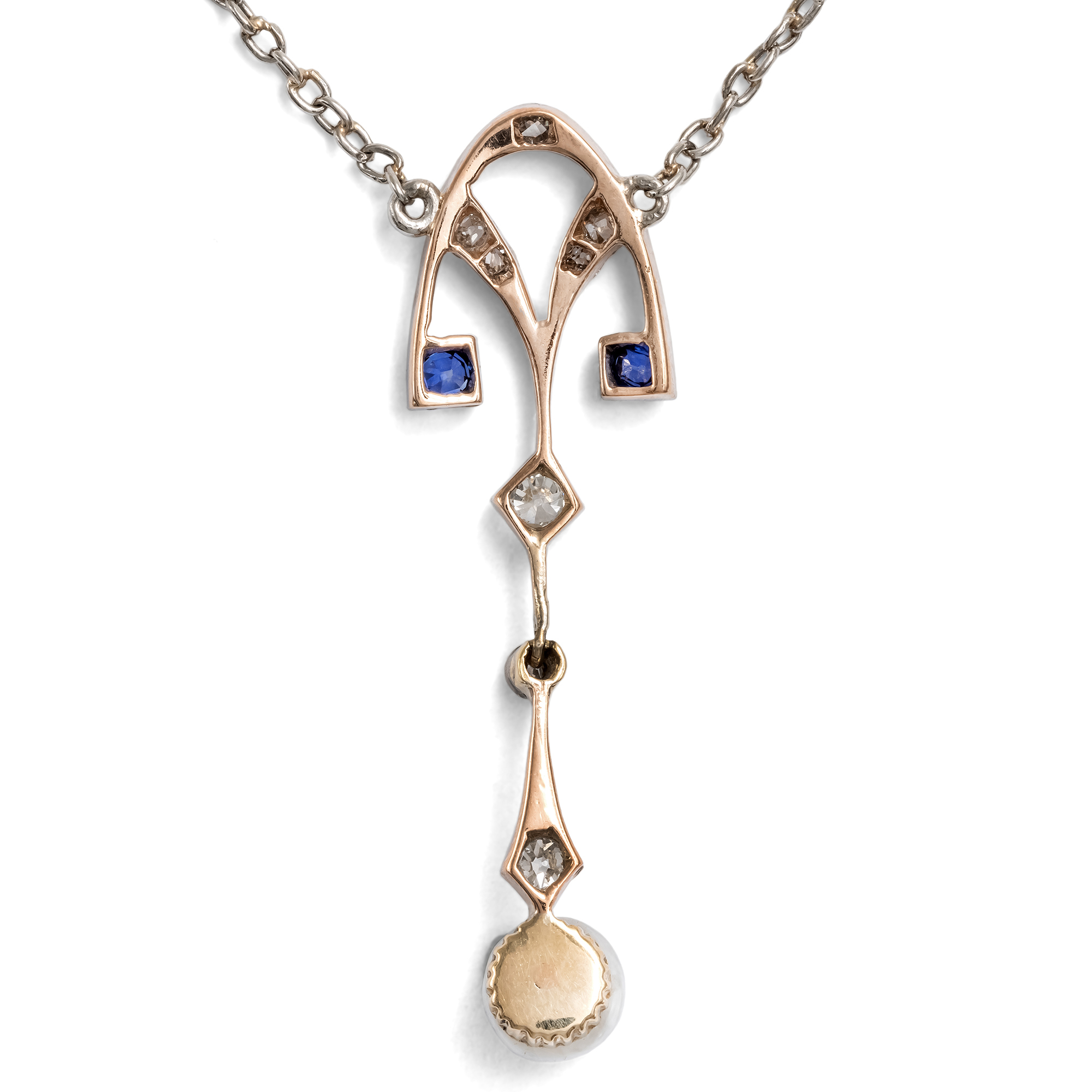 Zartes Collier mit Naturperle, Diamanten & Saphiren, um 1910 Zartes Collier mit Naturperle, Diamanten & Saphiren, um 1910