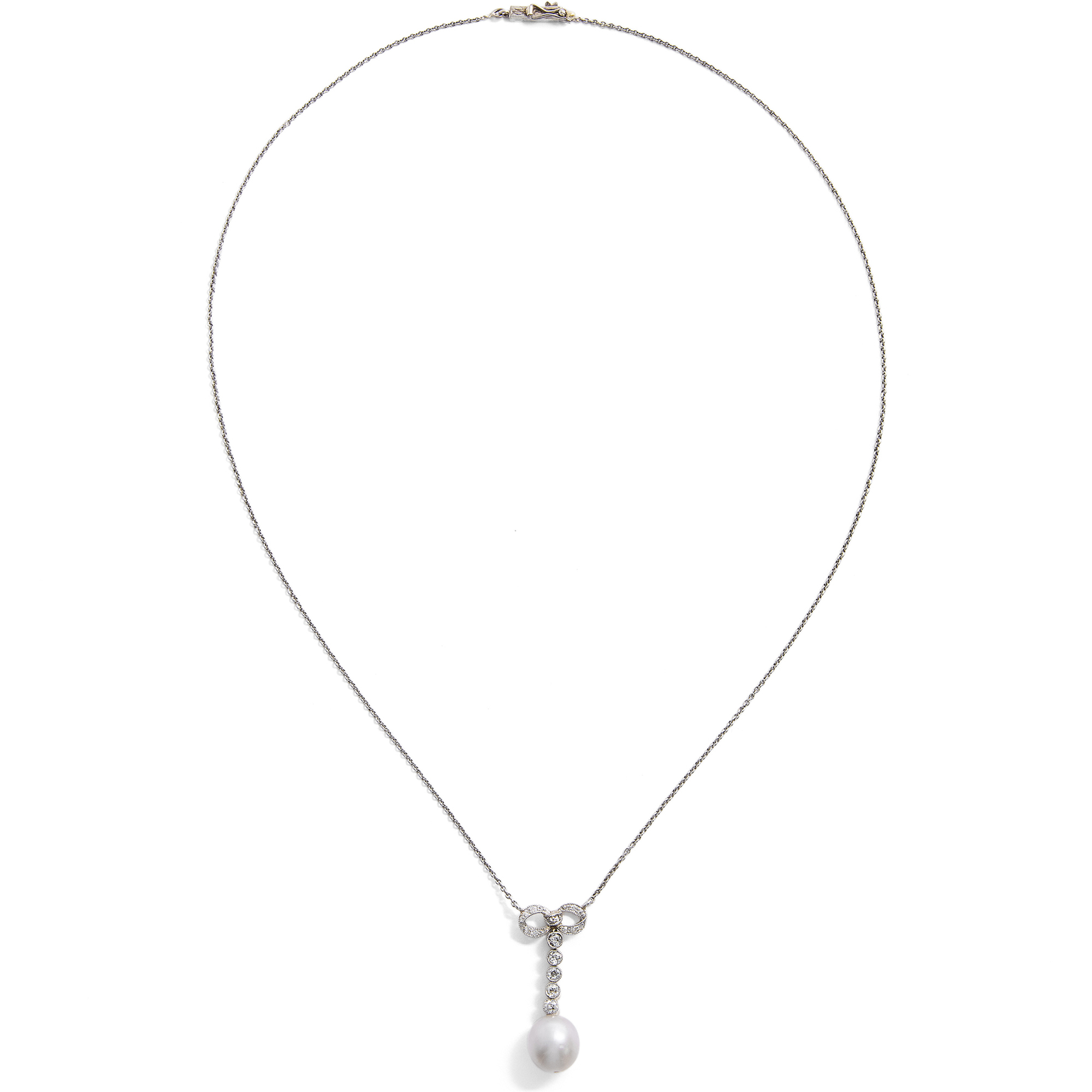 Zartes Schleifen-Collier aus Gold & Platin, Diamanten & Naturperle, Deutschland um 1910 Zartes Schleifen-Collier aus Gold & Platin, Diamanten & Naturperle, Deutschland um 1910