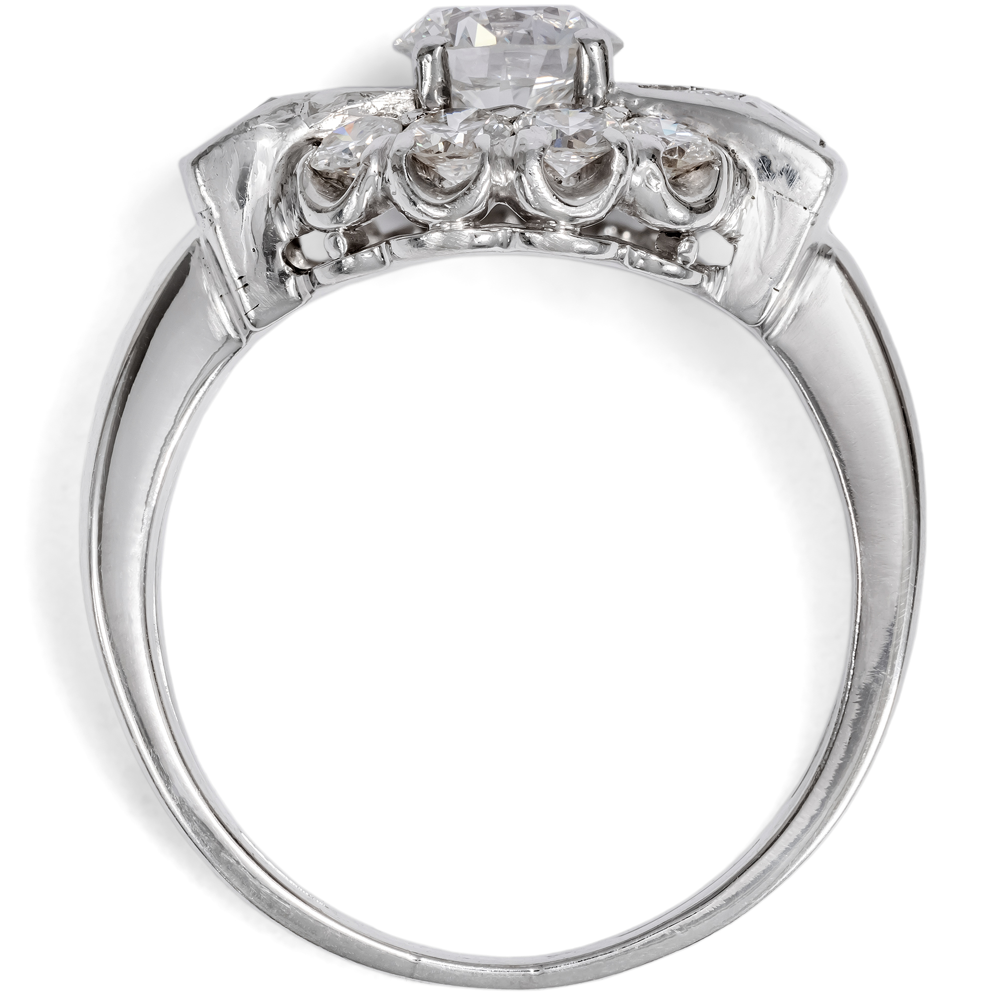 Kraftvoller Ring mit Diamanten in Weißgold von Otto Klein, Hanau um 1935 Kraftvoller Ring mit Diamanten in Weißgold von Otto Klein, Hanau um 1935