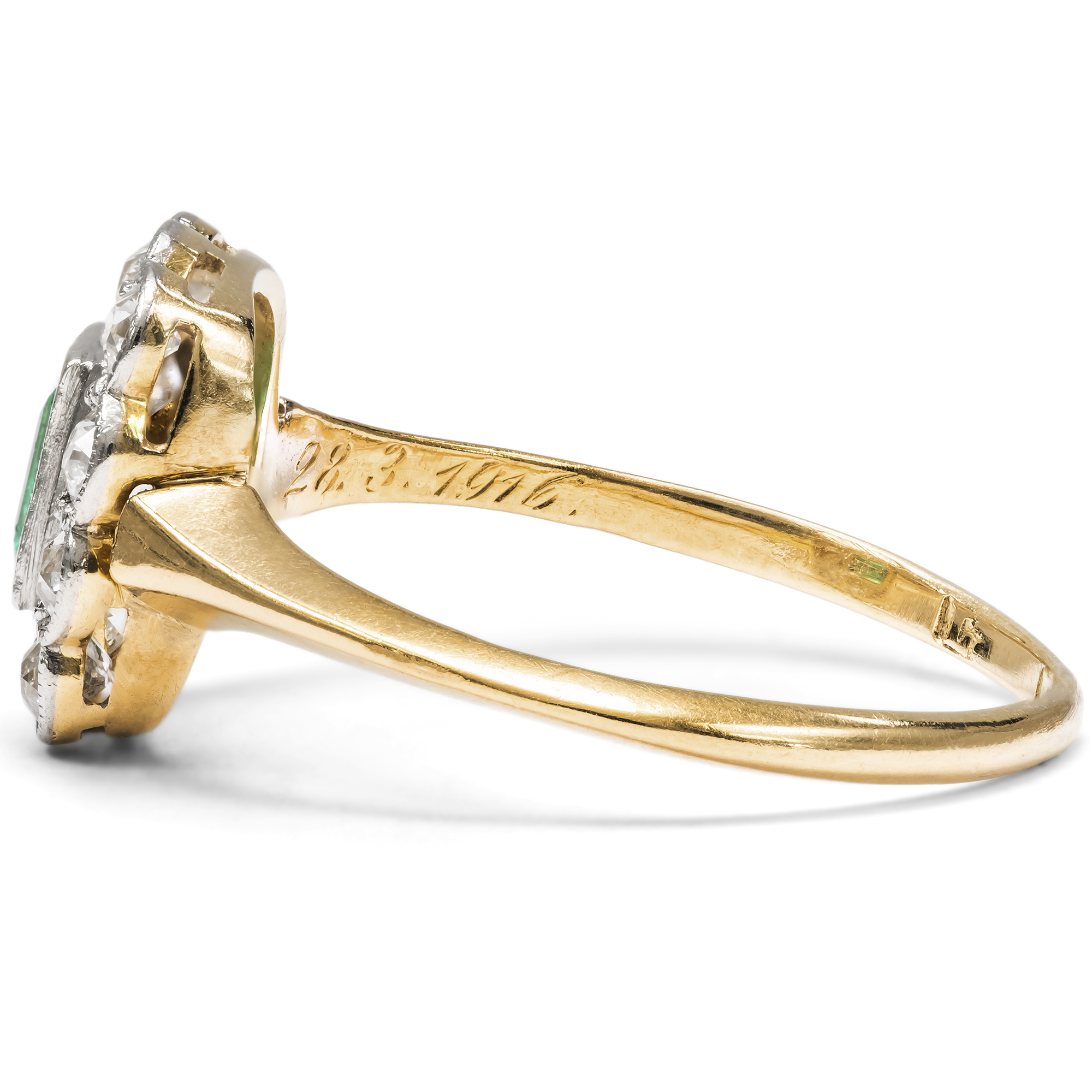 Zauberhafter Ring mit kolumbianischem Smaragd & Diamanten, datiert 1916 Zauberhafter Ring mit kolumbianischem Smaragd & Diamanten, datiert 1916