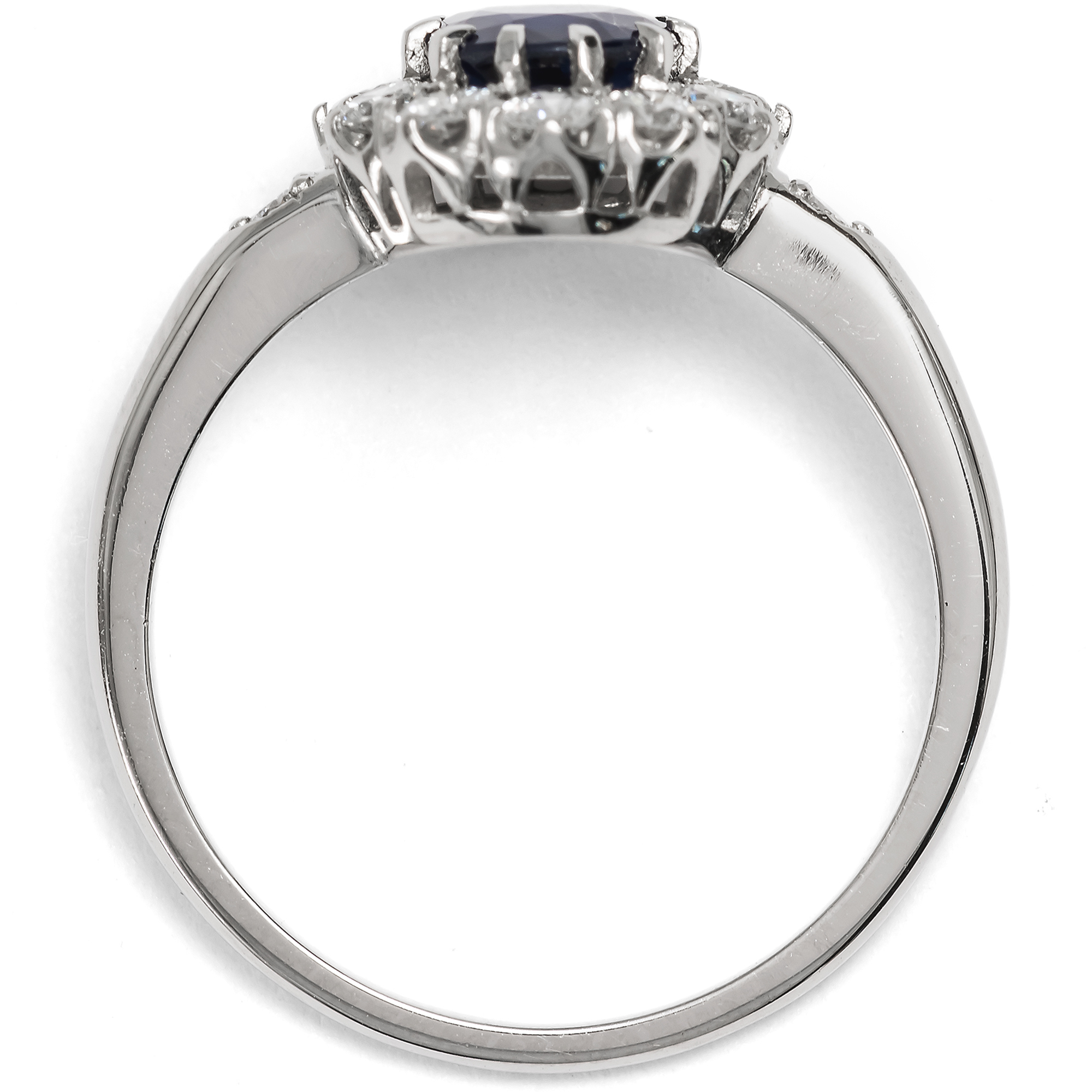 Eleganter Ring mit unbehandeltem Saphir & Brillanten in Platin, aus unserer Werkstatt Eleganter Ring mit unbehandeltem Saphir & Brillanten in Platin, aus unserer Werkstatt