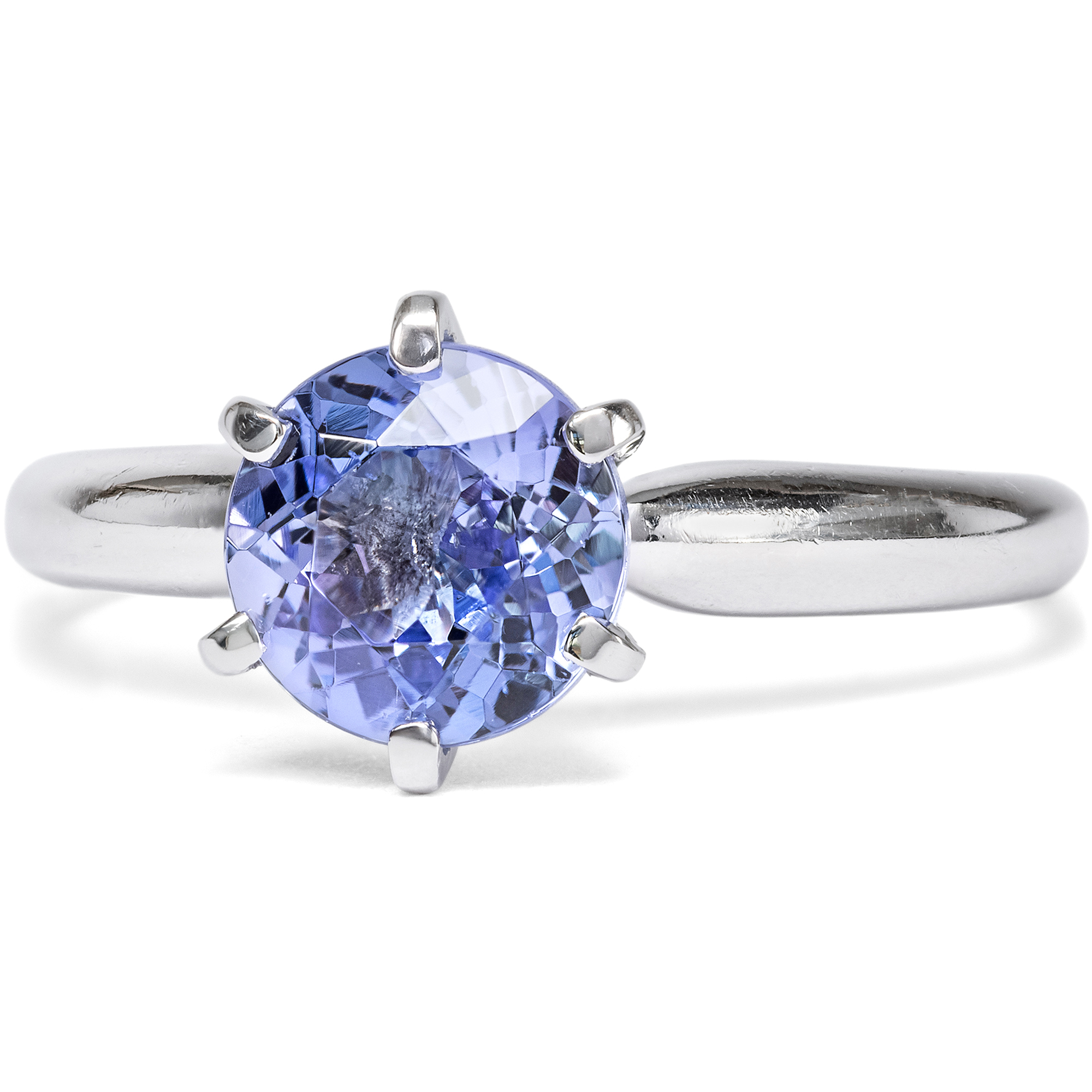 Zeitloser Ring aus Platin mit Tansanit-Solitär, um 1975 Zeitloser Ring aus Platin mit Tansanit-Solitär, um 1975