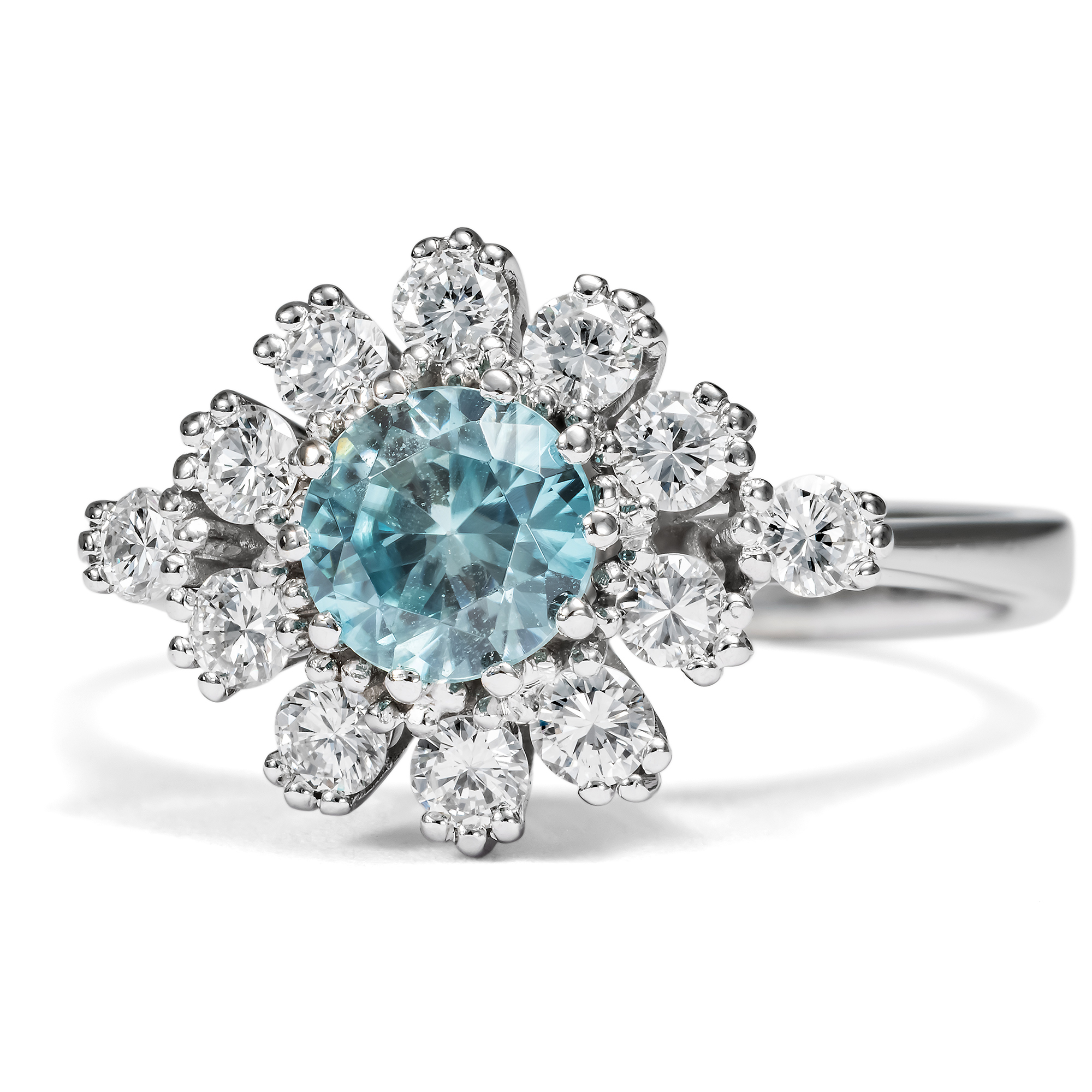 Vintage Ring with Starlit Zircon & Diamond in White Gold, c. 1975 Vintage Ring with Starlit Zircon & Diamond in White Gold, c. 1975