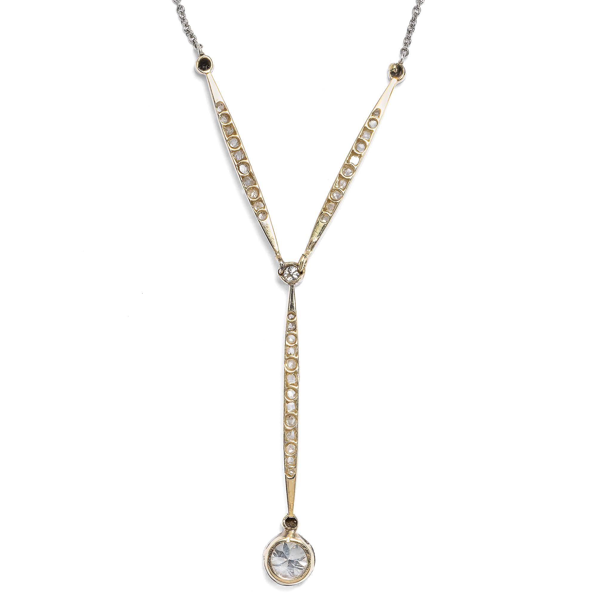 Zeitloses Y-Collier mit Diamanten in Platin, um 1910 Zeitloses Y-Collier mit Diamanten in Platin, um 1910