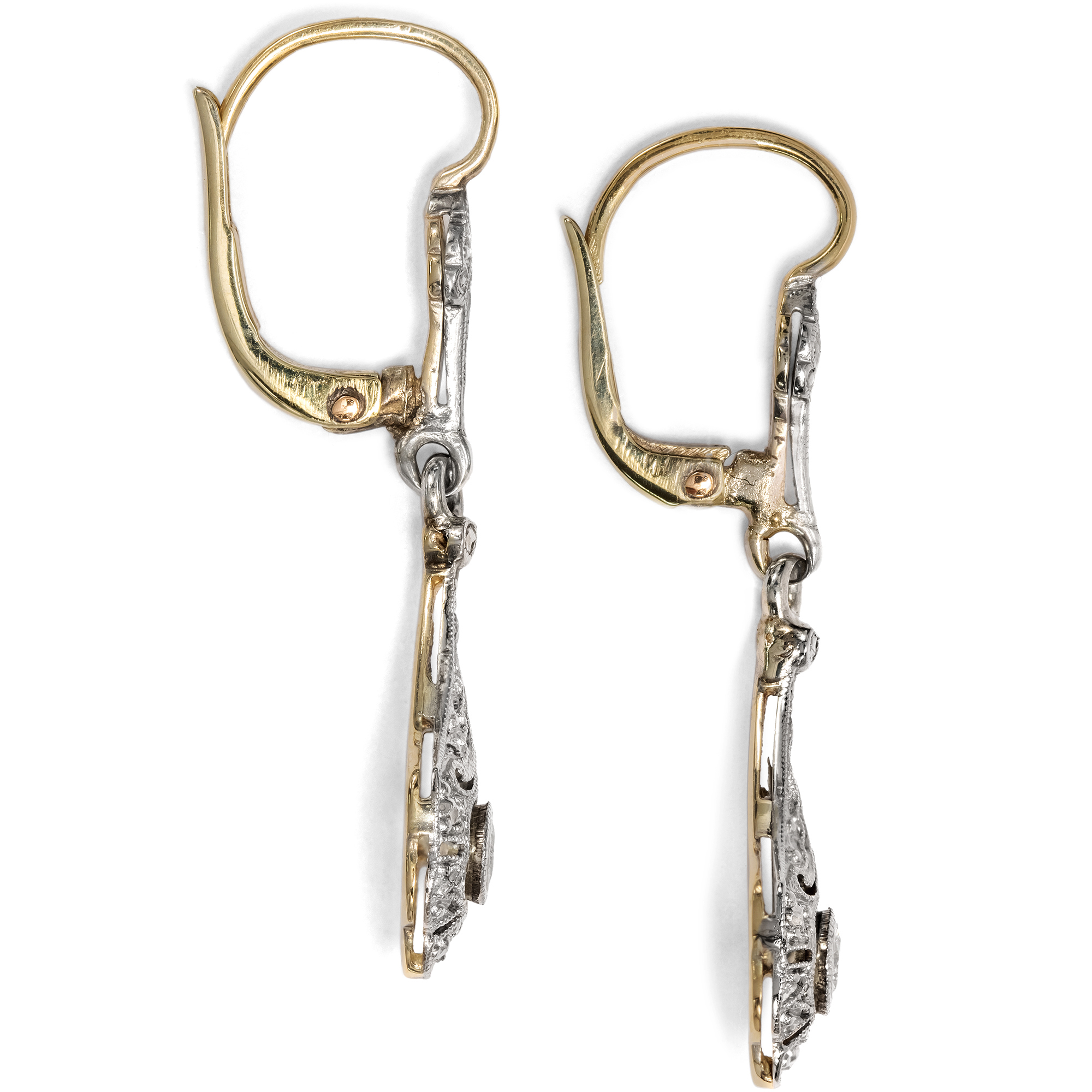 Elegante Art Decó Ohrringe mit Diamanten in Platin auf Gold, um 1930 Elegante Art Decó Ohrringe mit Diamanten in Platin auf Gold, um 1930