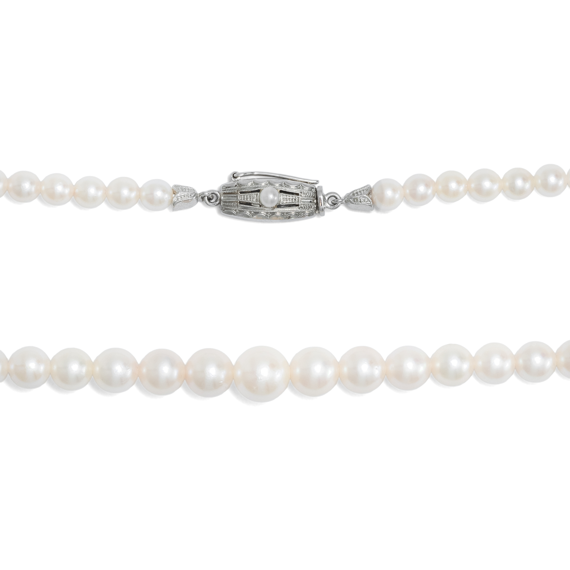 Vintage „Collier Chute“ aus Akoyaperlen mit Weißgoldschließe, um 1960 Vintage „Collier Chute“ aus Akoyaperlen mit Weißgoldschließe, um 1960