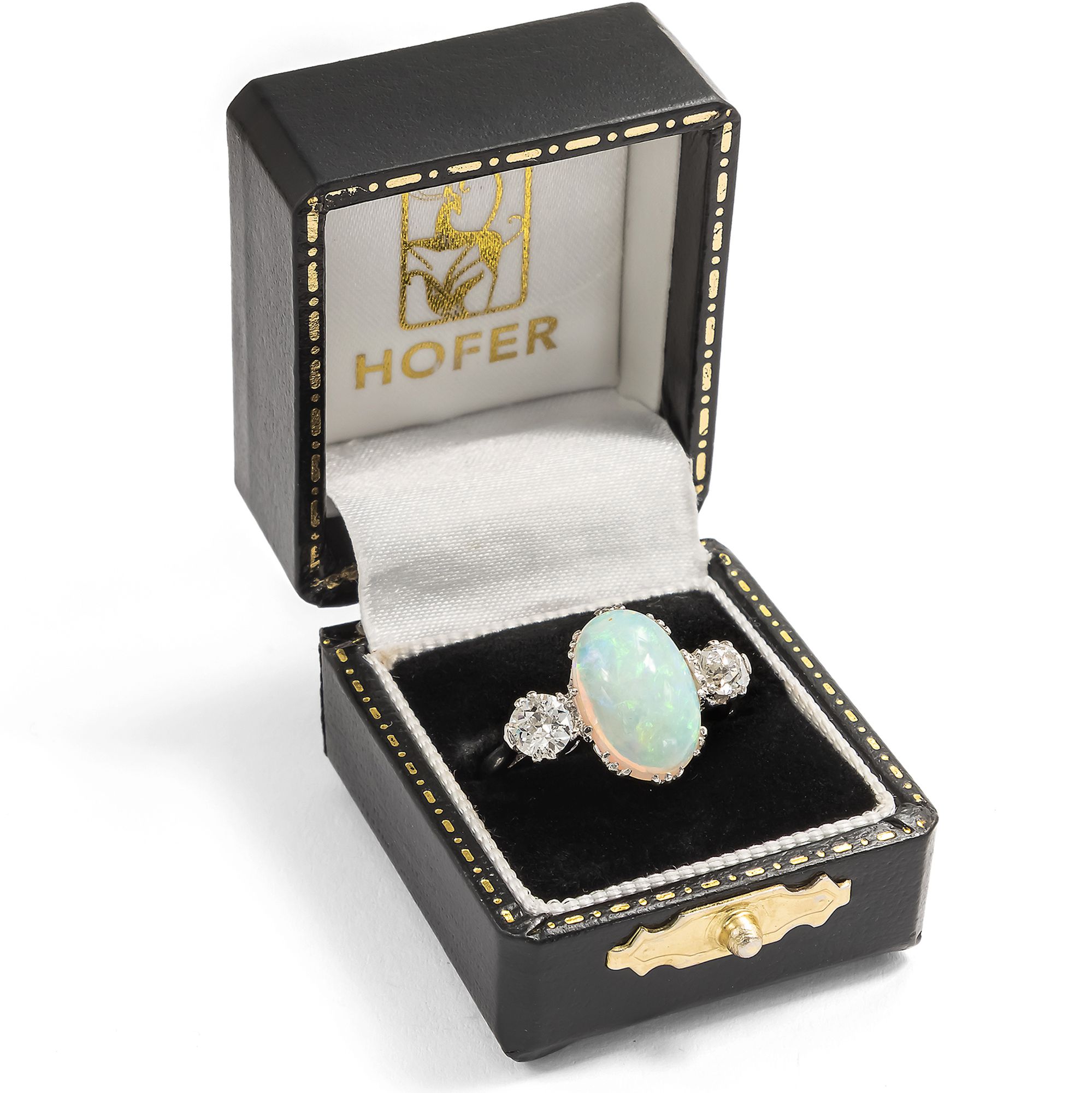 Antiker Opal & Diamant Ring in Weißgold & Platin, England um 1920 Antiker Opal & Diamant Ring in Weißgold & Platin, England um 1920