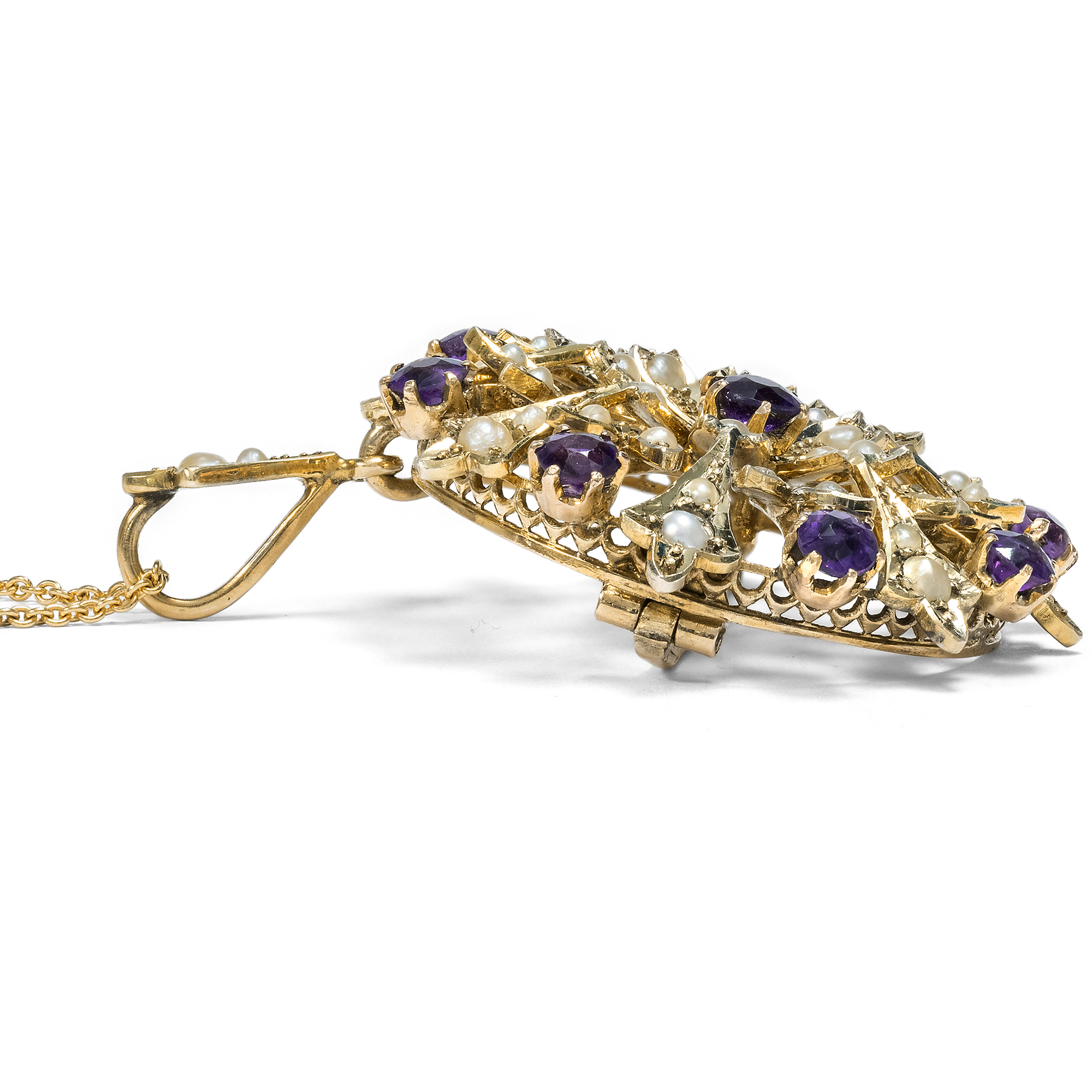Antique British Pendant/Brooch with Amethysts & Pearls in Gold, c. 1900 Antique British Pendant/Brooch with Amethysts & Pearls in Gold, c. 1900