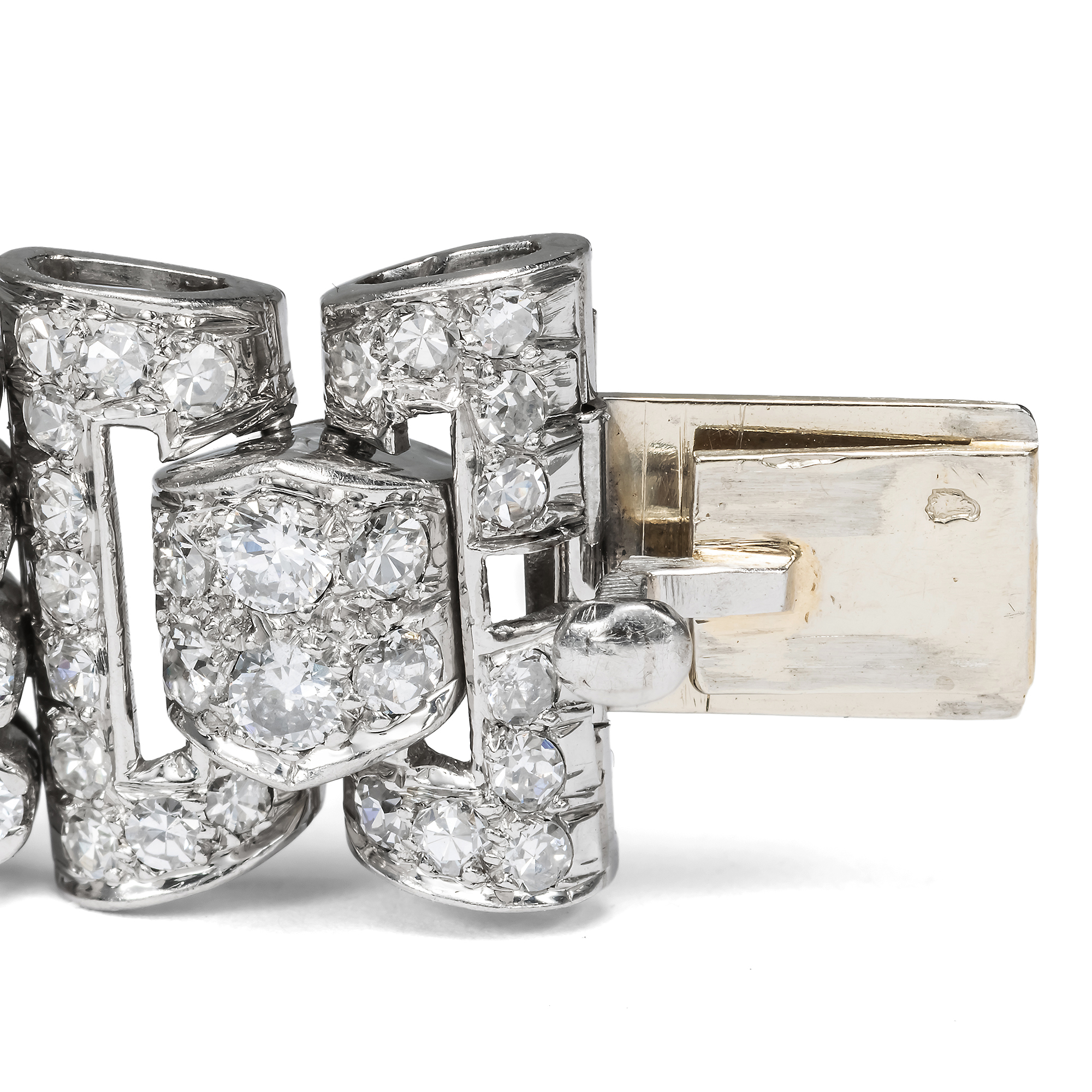Prachtvolles Armband im „Retro Style“ mit Diamanten in Platin aus Paris, um 1950 Prachtvolles Armband im „Retro Style“ mit Diamanten in Platin aus Paris, um 1950