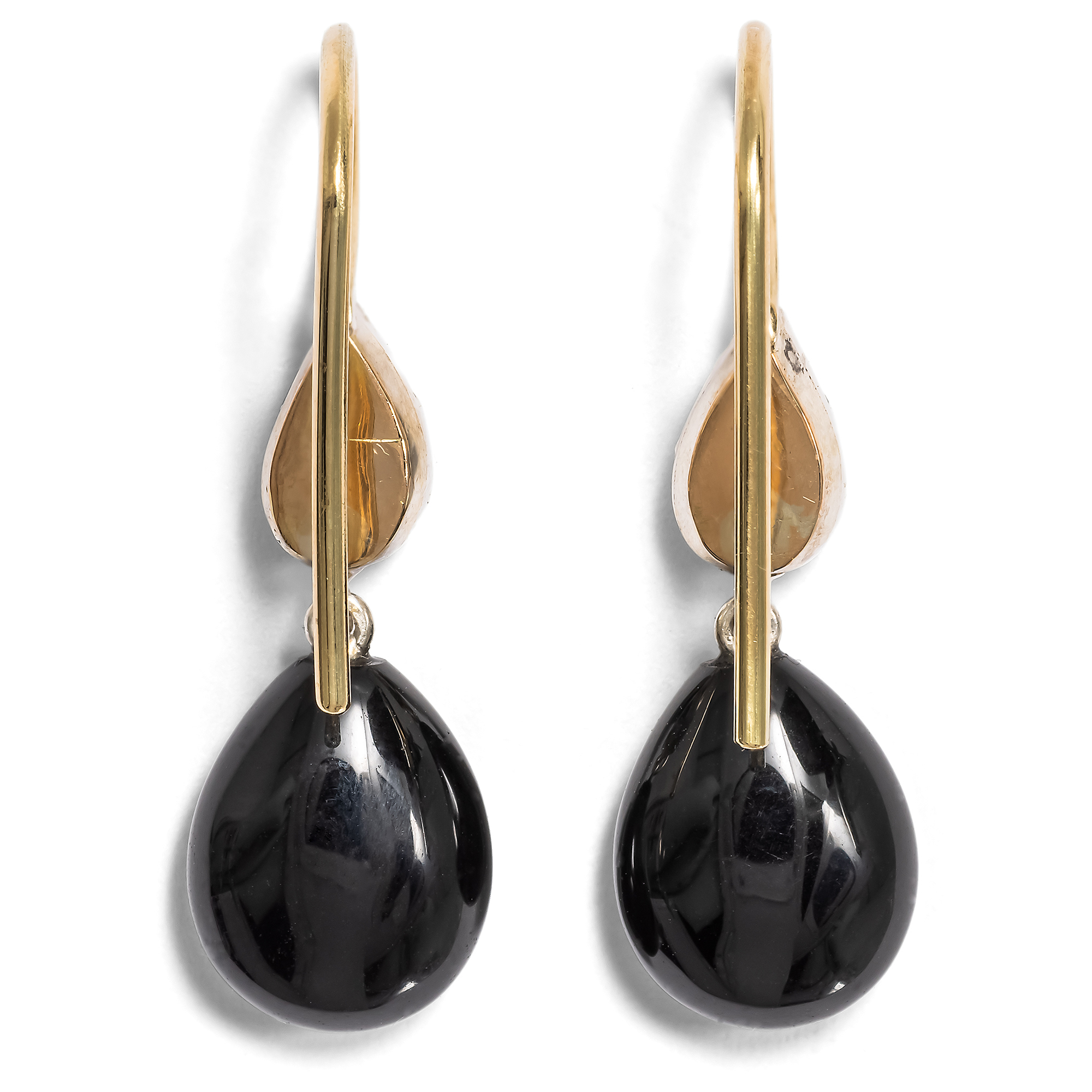 Zarte Ohrringe mit Onyx & antiken Diamantrosen in Silber & Gold, aus unserer Werkstatt Zarte Ohrringe mit Onyx & antiken Diamantrosen in Silber & Gold, aus unserer Werkstatt