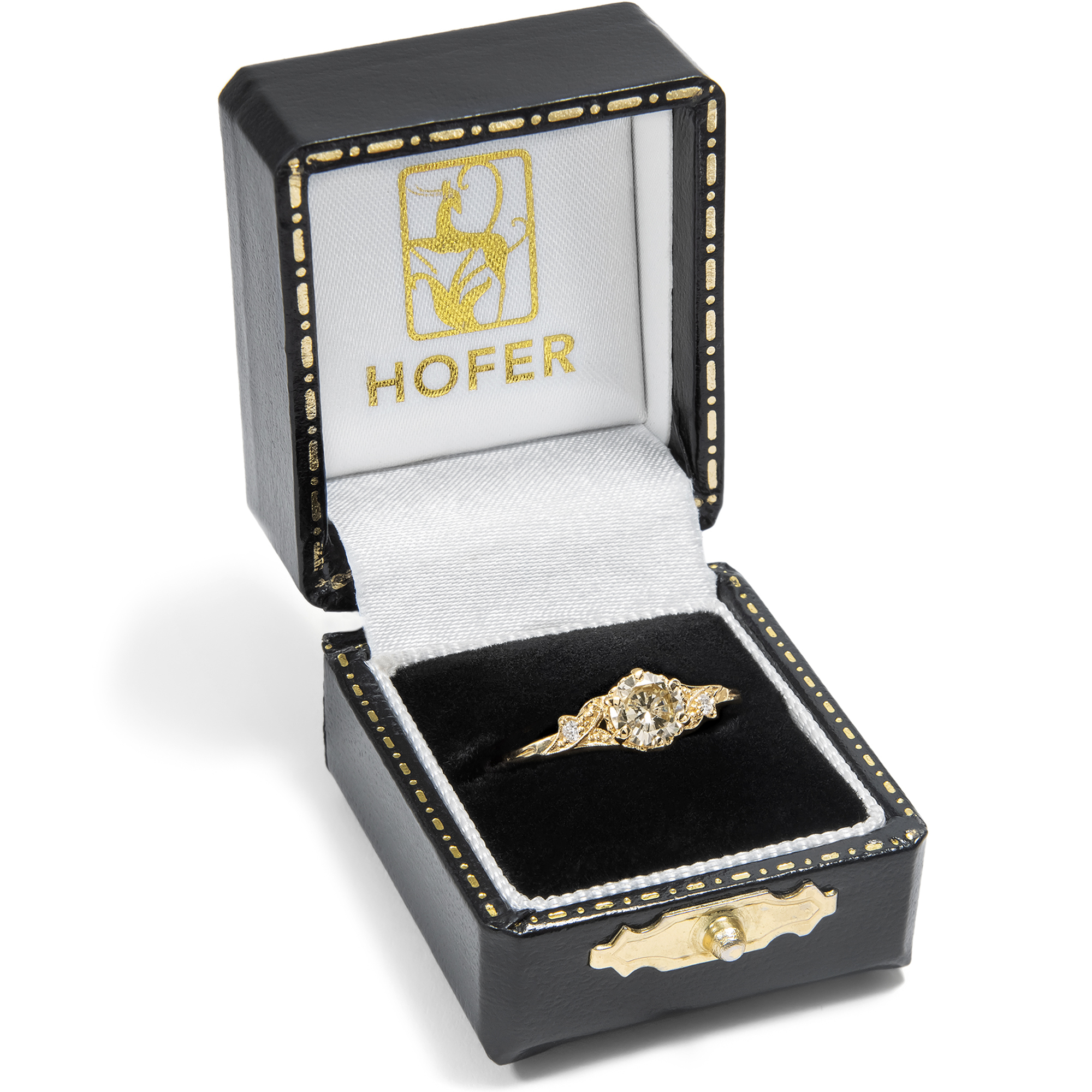 Zarter Ring mit 0,56 ct Brillant in Gelbgold, aus unserer Werkstatt Zarter Ring mit 0,56 ct Brillant in Gelbgold, aus unserer Werkstatt