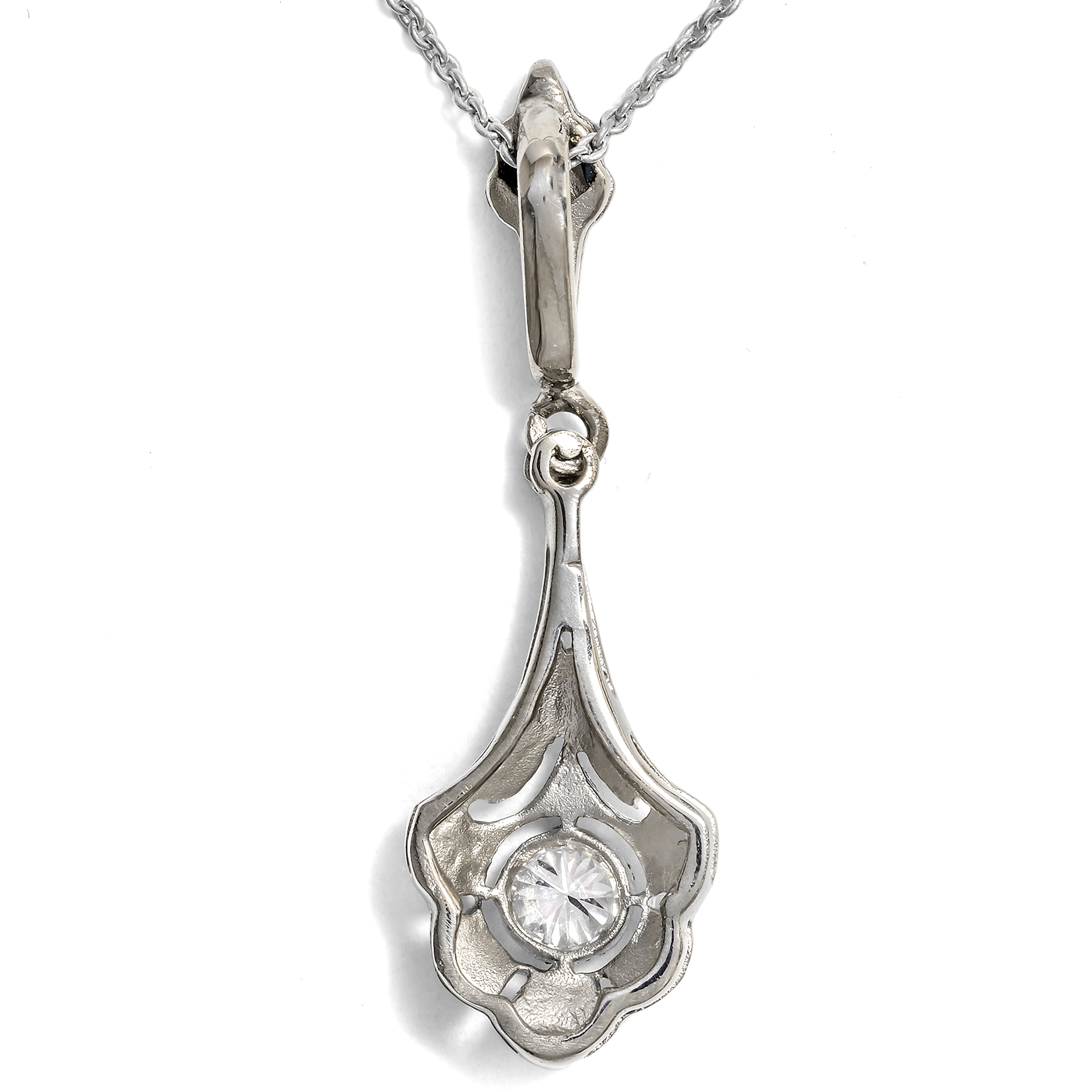 Zarter Anhänger mit Diamant im Stil des Art Déco, aus unserer Werkstatt Zarter Anhänger mit Diamant im Stil des Art Déco, aus unserer Werkstatt