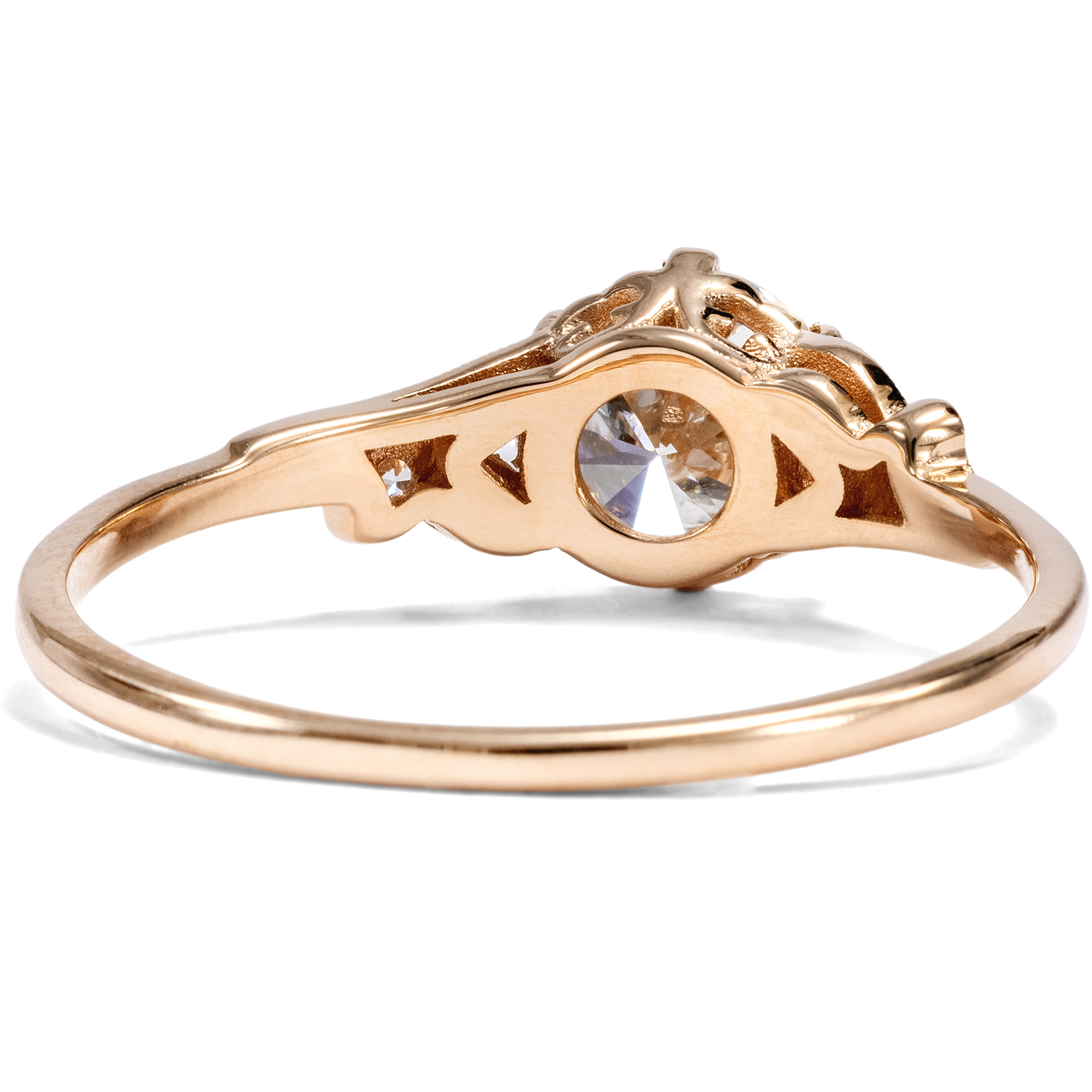 Zarter Ring mit vintage 0,60 ct Brillant in Roségold, aus unserer Werkstatt Zarter Ring mit vintage 0,60 ct Brillant in Roségold, aus unserer Werkstatt