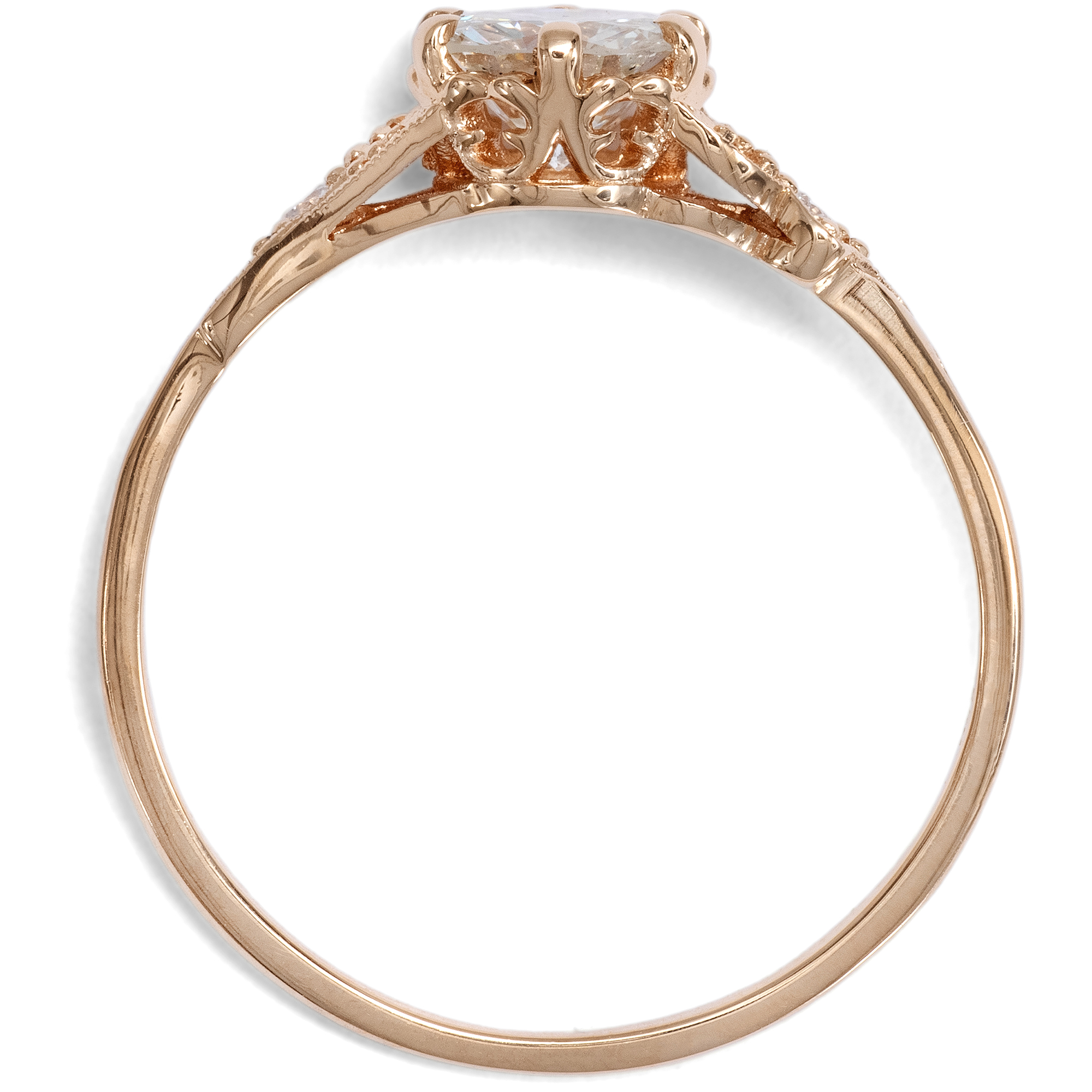 Zarter Ring mit vintage 0,60 ct Brillant in Roségold, aus unserer Werkstatt Zarter Ring mit vintage 0,60 ct Brillant in Roségold, aus unserer Werkstatt