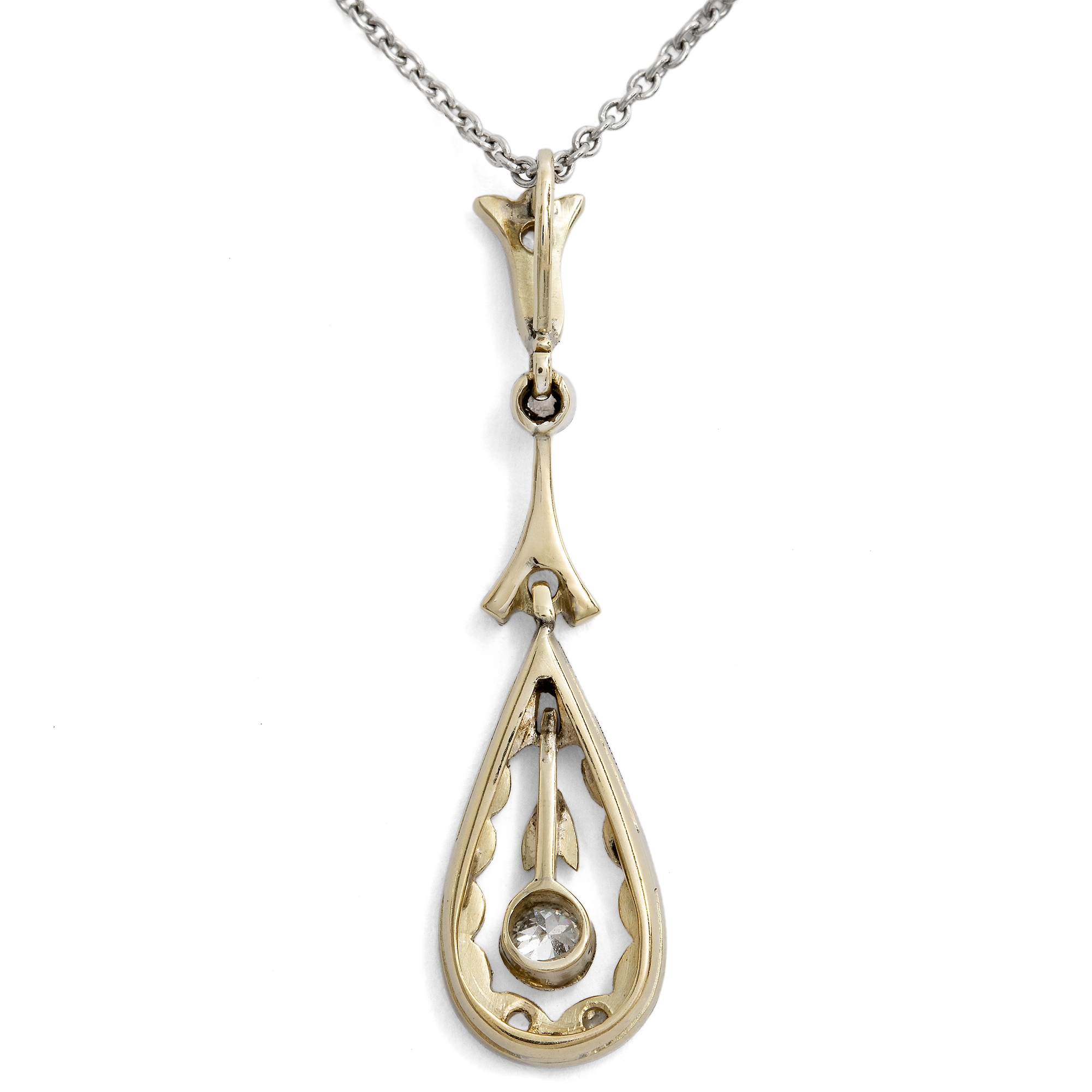 Antiker Anhänger des Art Déco mit Diamanten in Platin auf Gold, um 1930 Antiker Anhänger des Art Déco mit Diamanten in Platin auf Gold, um 1930