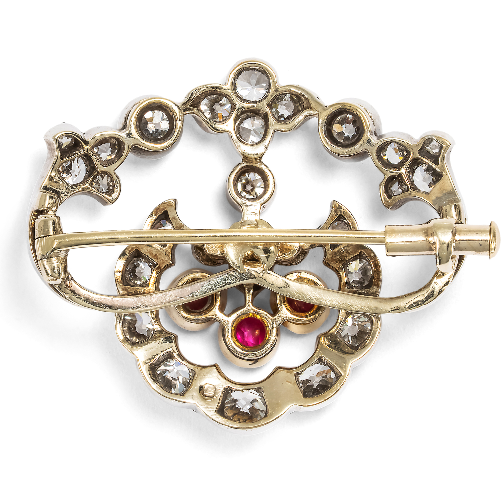 Elegante Brosche mit Rubinen aus Burma & Diamanten im Altschliff, Wien um 1900 Elegante Brosche mit Rubinen aus Burma & Diamanten im Altschliff, Wien um 1900