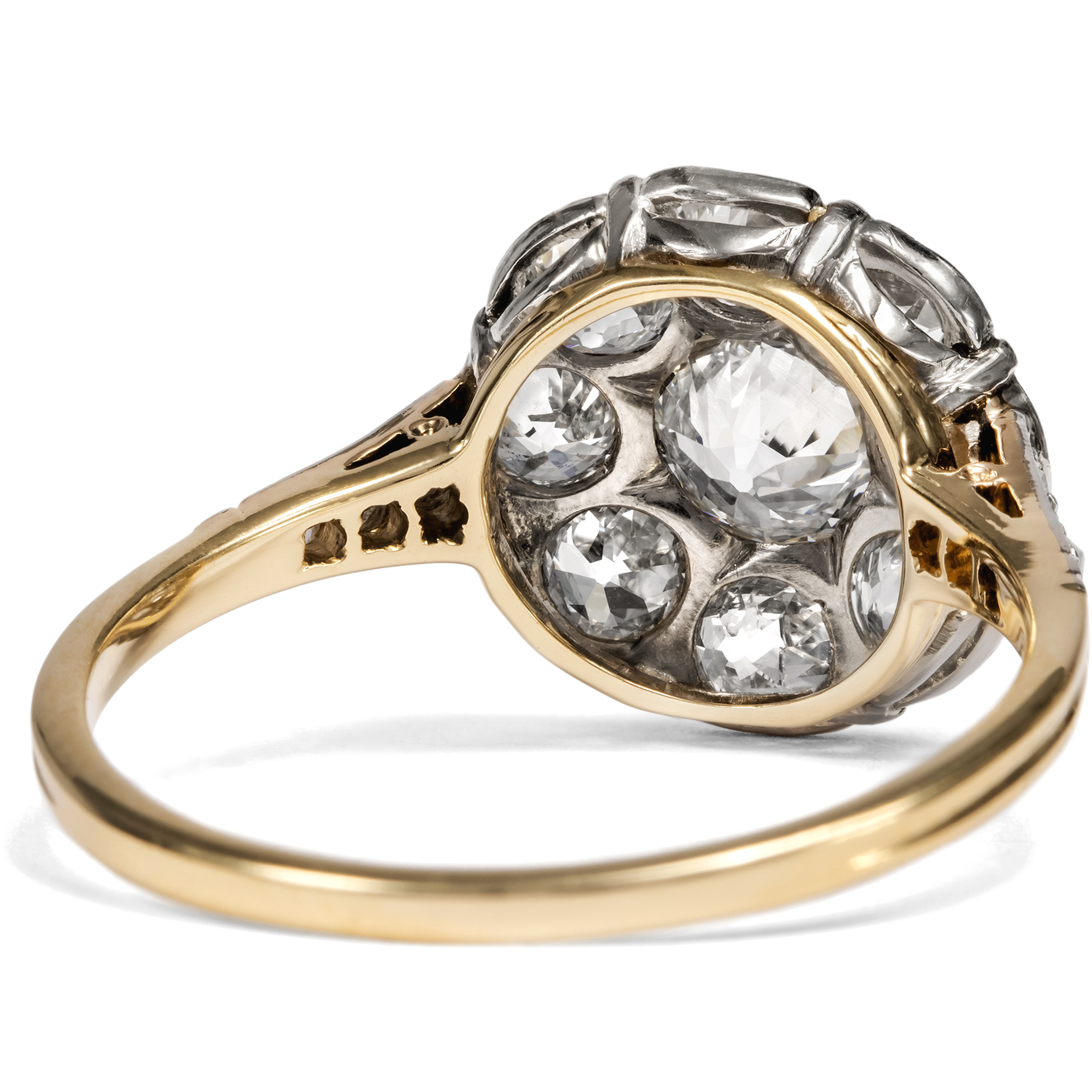 Bezaubernder antiker Blüten-Ring mit Diamanten in Gold & Platin, um 1910 Bezaubernder antiker Blüten-Ring mit Diamanten in Gold & Platin, um 1910