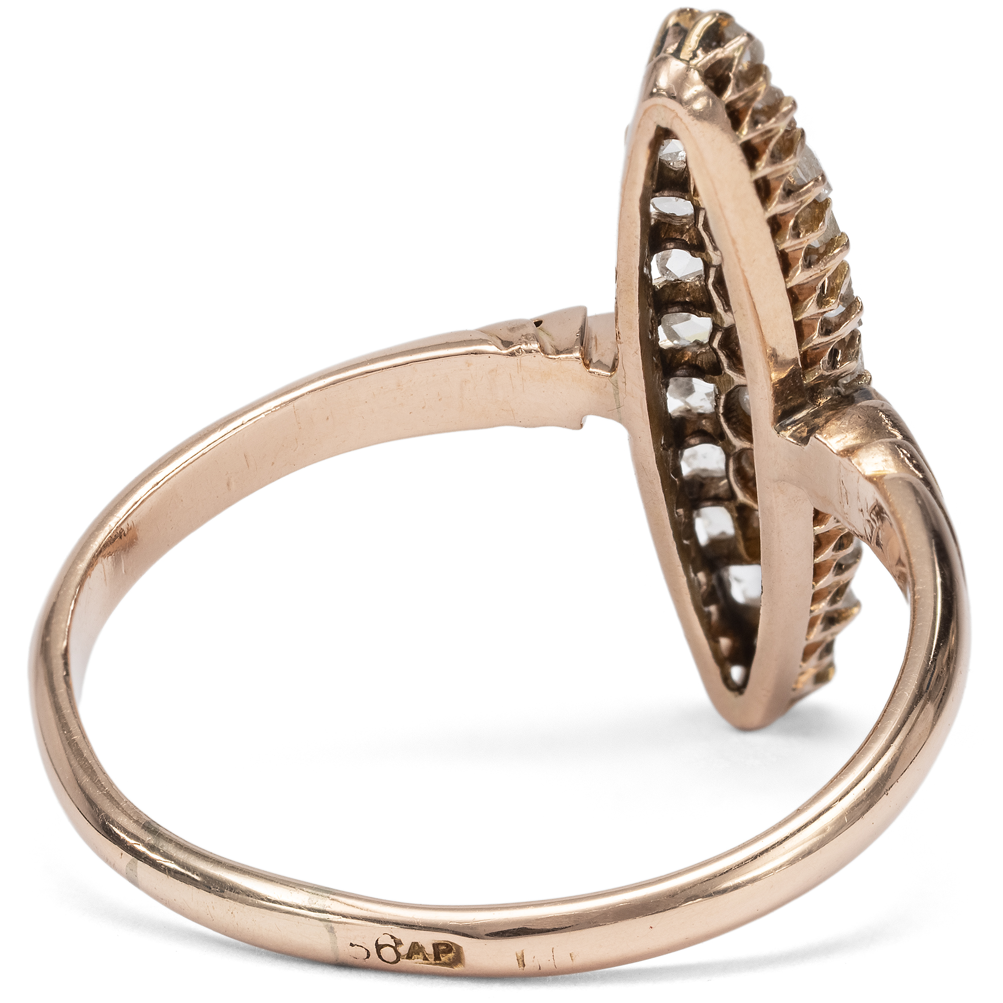 Antiker Marquise-Ring mit Diamantrosen in Gold, Russland um 1900 Antiker Marquise-Ring mit Diamantrosen in Gold, Russland um 1900