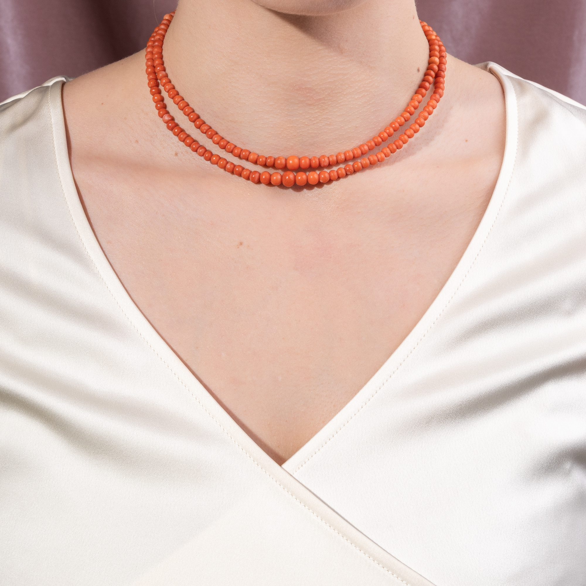 Antique, double-strand necklace made of so-called Sciacca coral, Italy, c. 1900 Antique, double-strand necklace made of so-called Sciacca coral, Italy, c. 1900