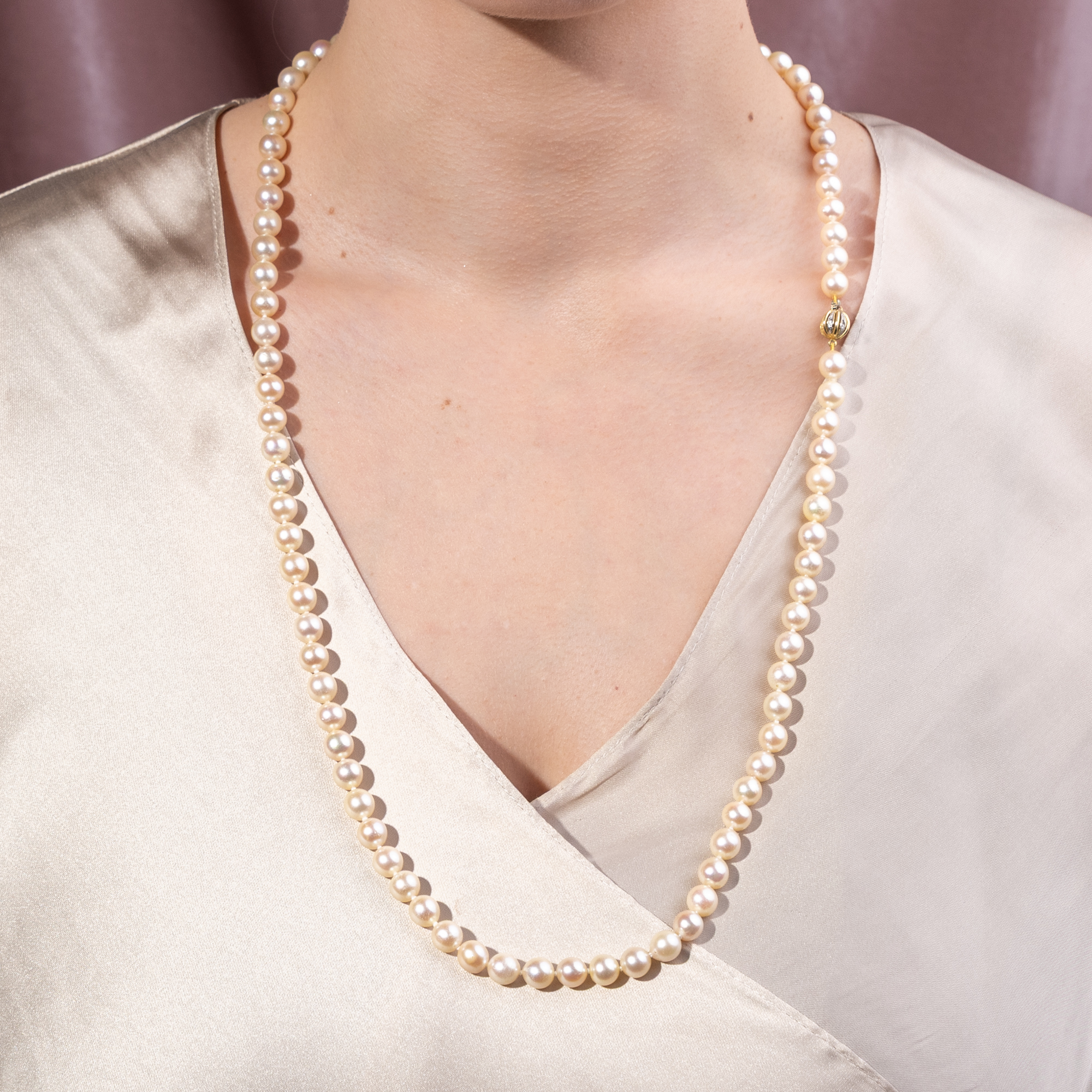 Timeless Necklace Made of Saltwater Cultured Pearls with a Gold Clasp, c. 1985 Timeless Necklace Made of Saltwater Cultured Pearls with a Gold Clasp, c. 1985