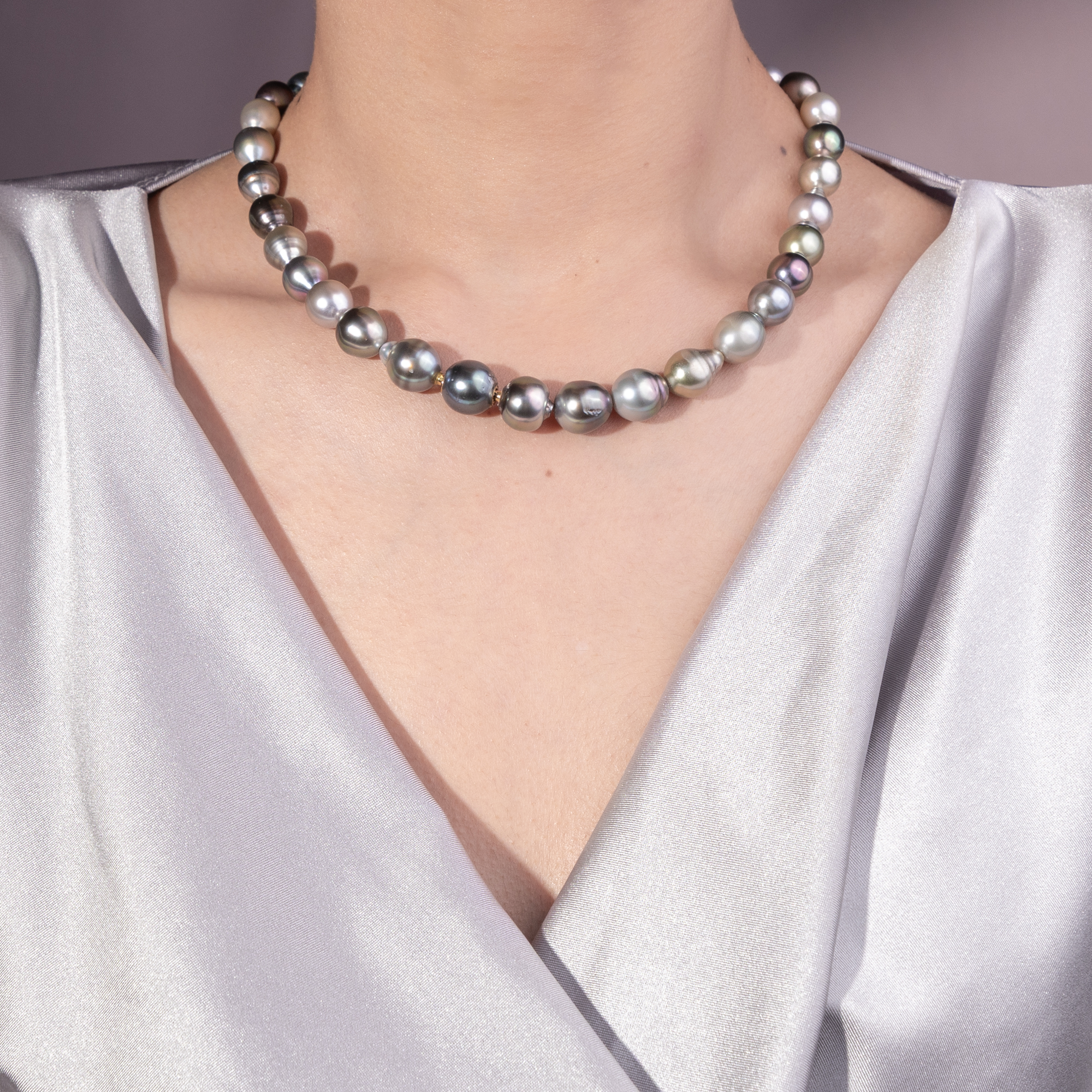 Elegantes Collier aus Tahiti-Zuchtperlen, um 2000 Elegantes Collier aus Tahiti-Zuchtperlen, um 2000