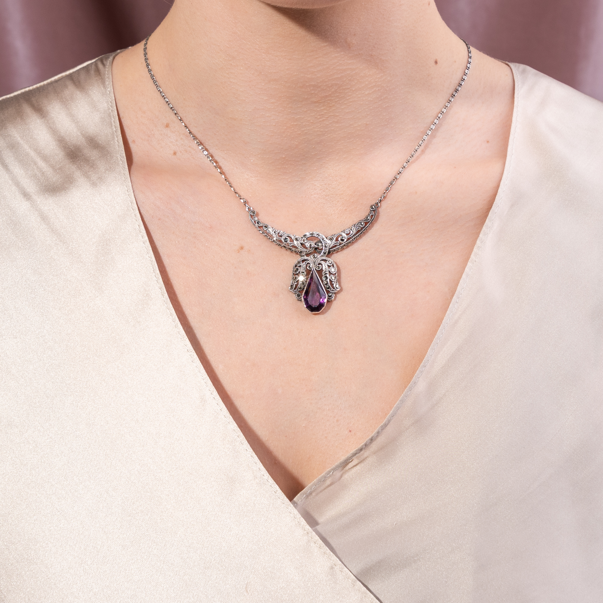 Antikes Collier mit violettem Glas & Markasiten in Silber, Deutschland um 1925 Antikes Collier mit violettem Glas & Markasiten in Silber, Deutschland um 1925
