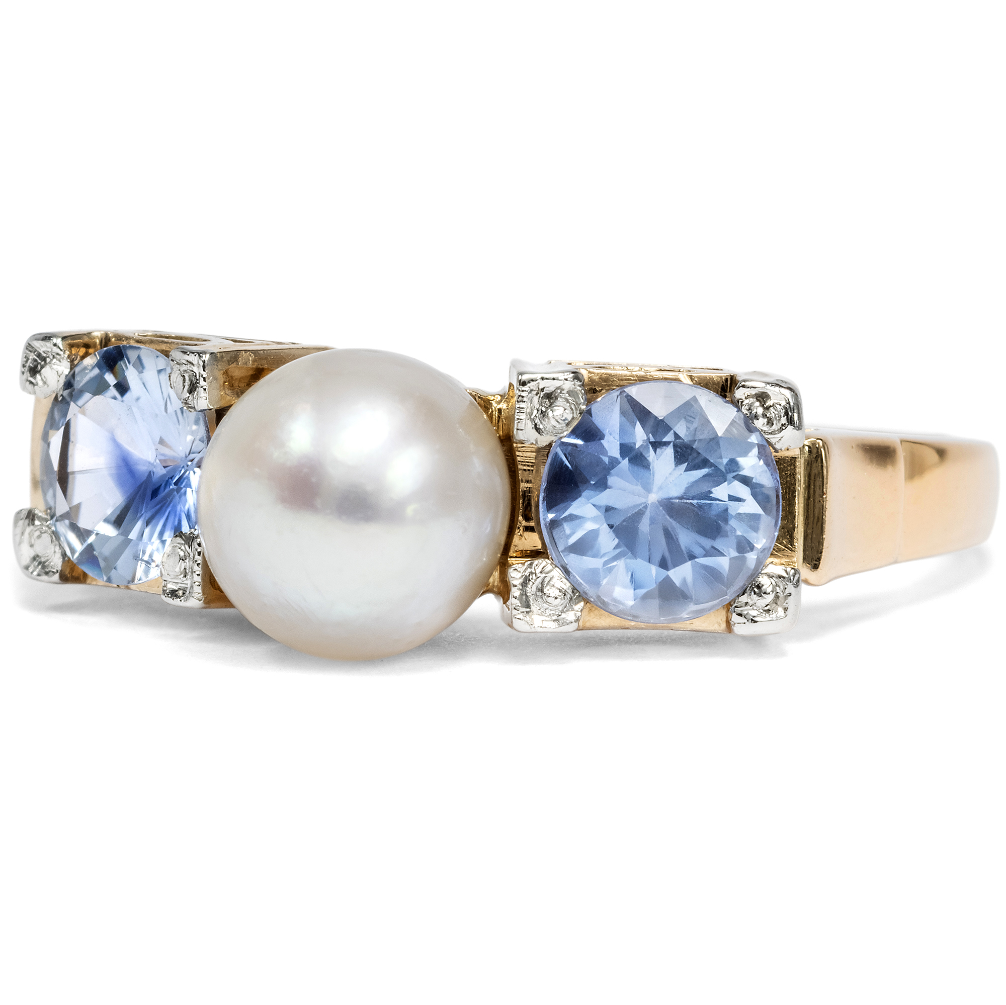 Feiner vintage Ring mit Perle & hellblauen Saphiren in Gold, um 1955 Feiner vintage Ring mit Perle & hellblauen Saphiren in Gold, um 1955