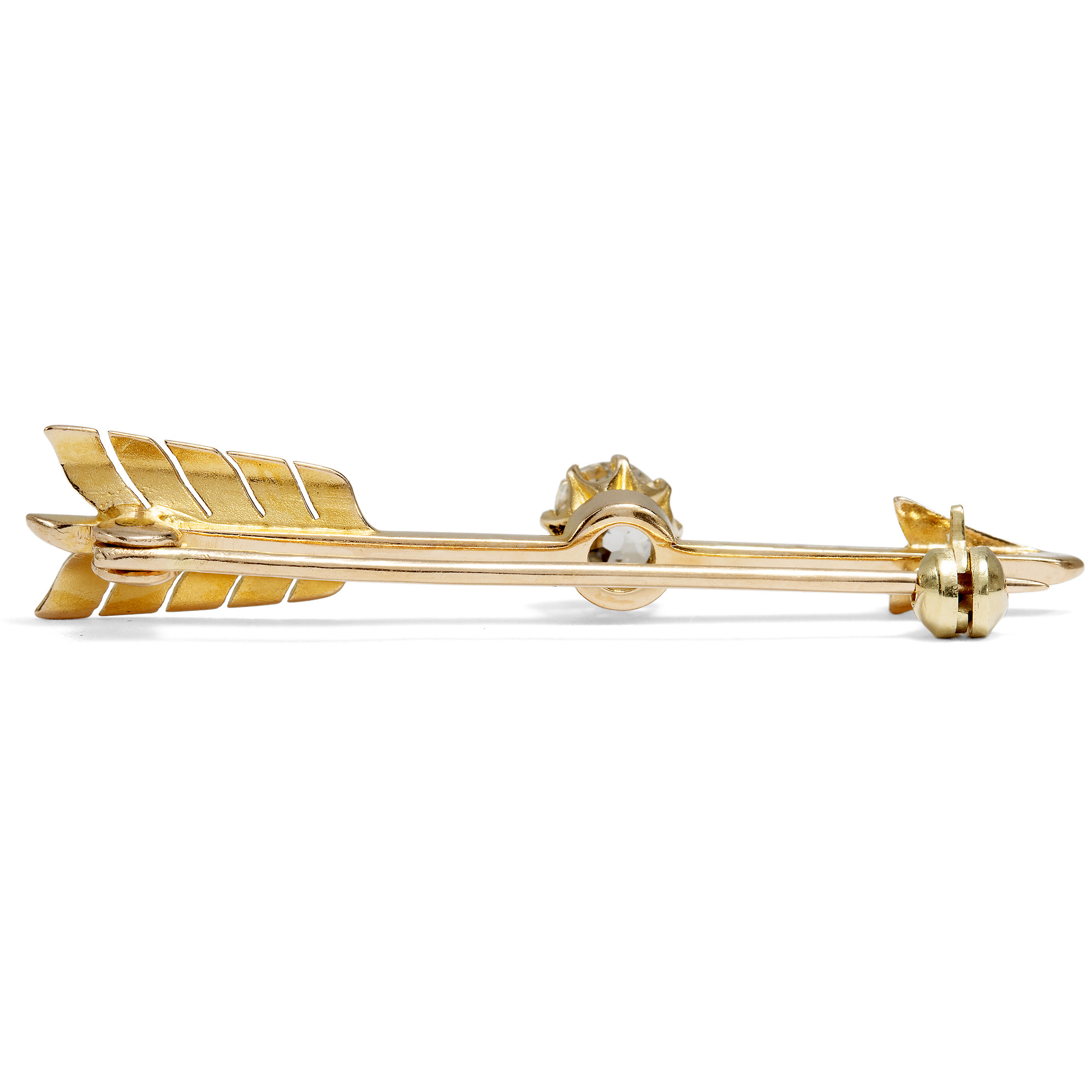 Romantische Pfeil-Brosche aus Gold mit Diamant im „Old Mine Cut“, um 1900 Romantische Pfeil-Brosche aus Gold mit Diamant im „Old Mine Cut“, um 1900