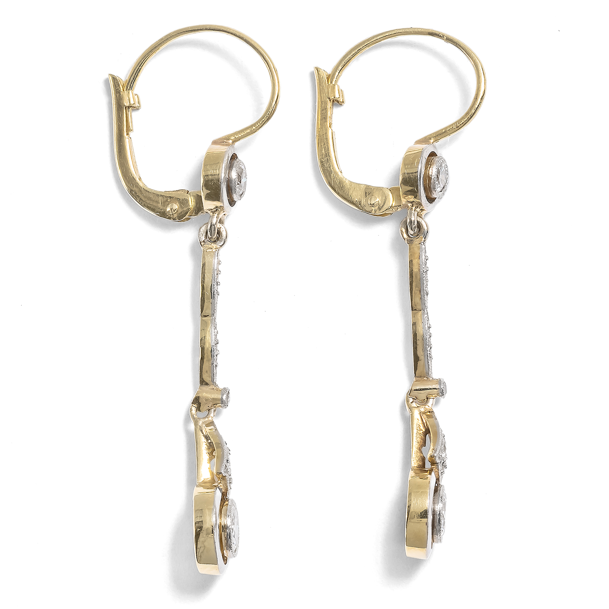Elegante Ohrringe des Art Déco mit Diamanten in Gold & Platin, um 1925 Elegante Ohrringe des Art Déco mit Diamanten in Gold & Platin, um 1925