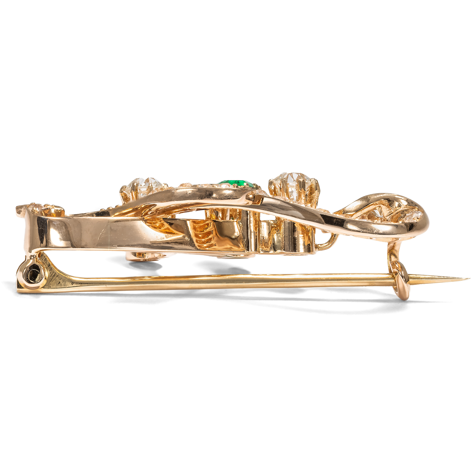 Antike Brosche mit kolumbianischem Smaragd & Diamanten in Rotgold, um 1900 Antike Brosche mit kolumbianischem Smaragd & Diamanten in Rotgold, um 1900